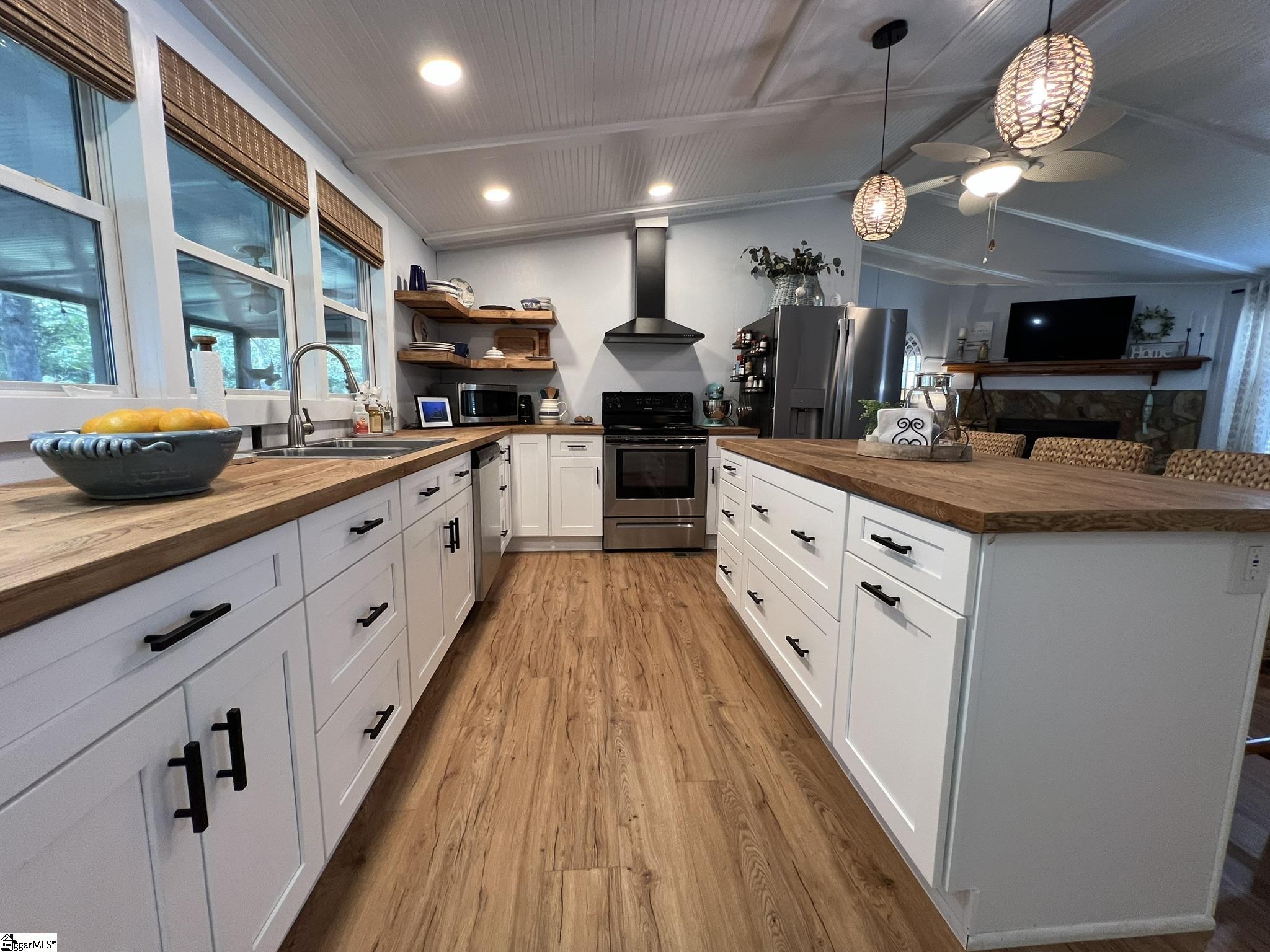 110 Dogwood Lane Townville, SC 29689