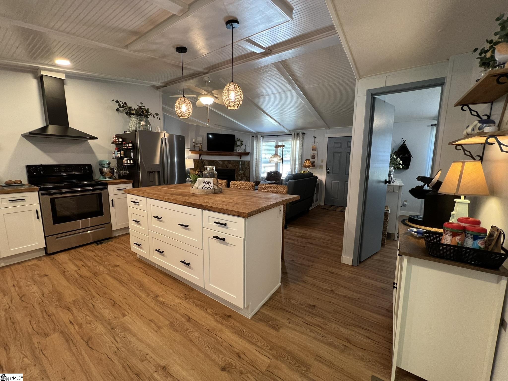 110 Dogwood Lane Townville, SC 29689