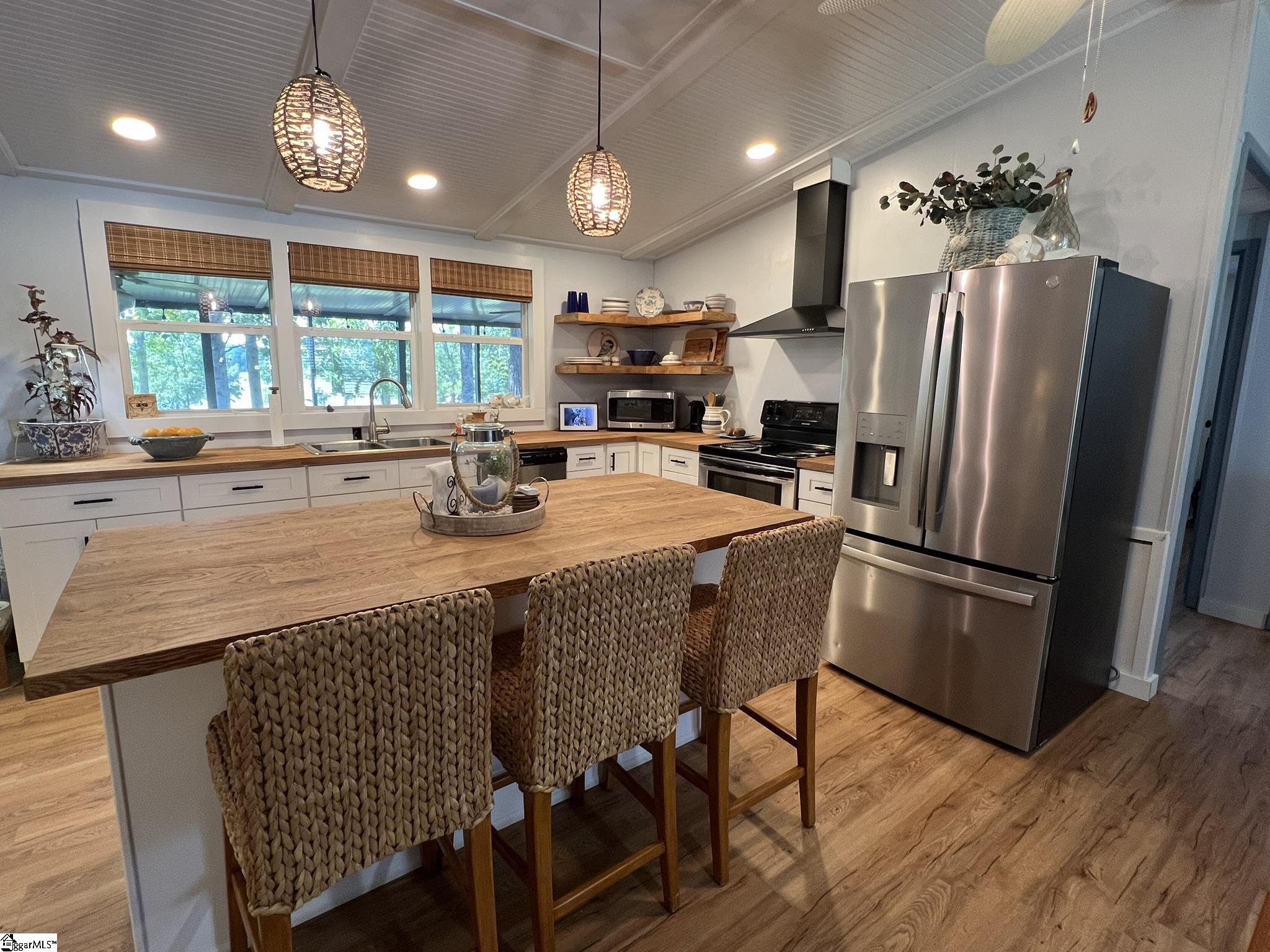 110 Dogwood Lane Townville, SC 29689