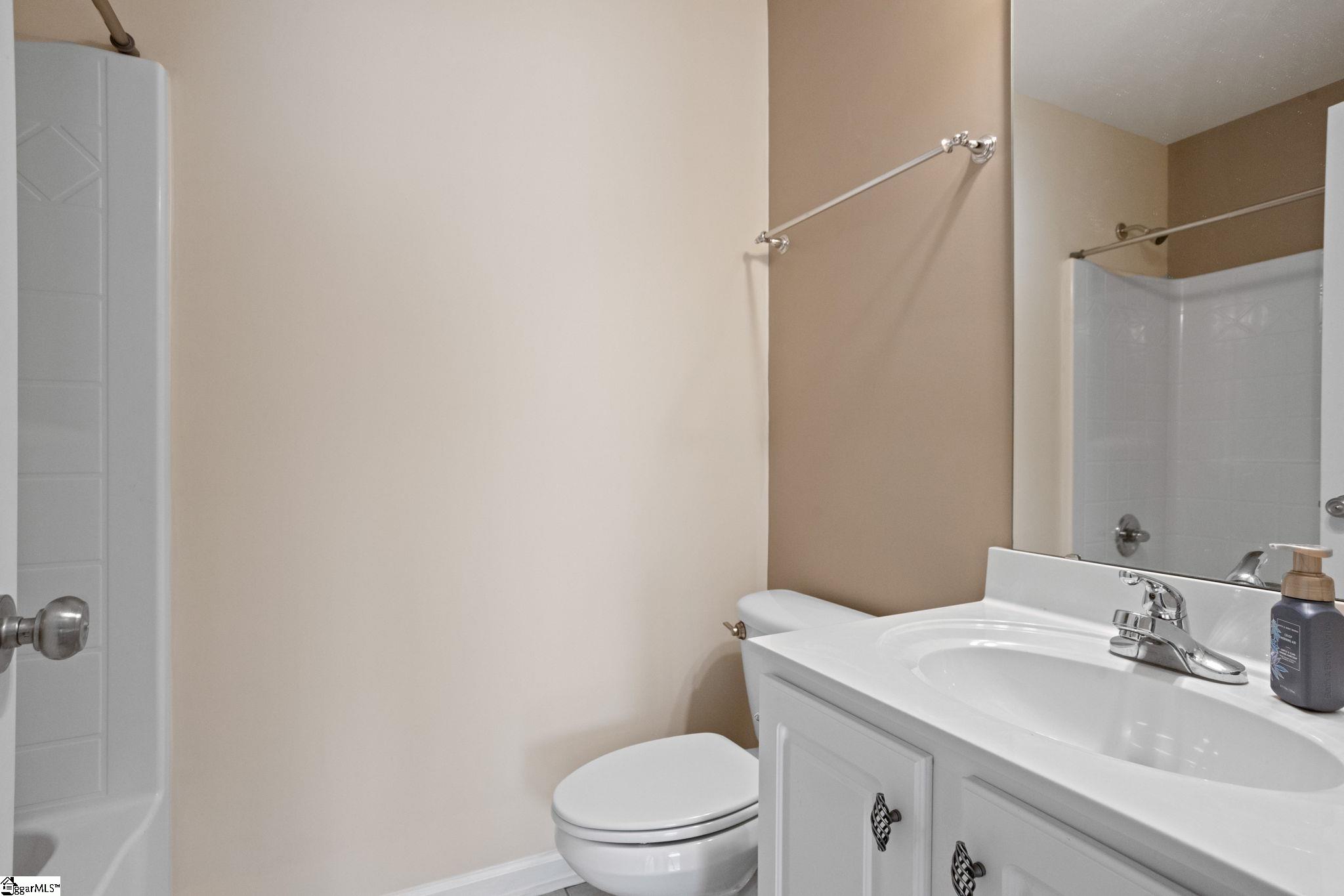 209 Stewarts Landing Boiling Springs, SC 29316
