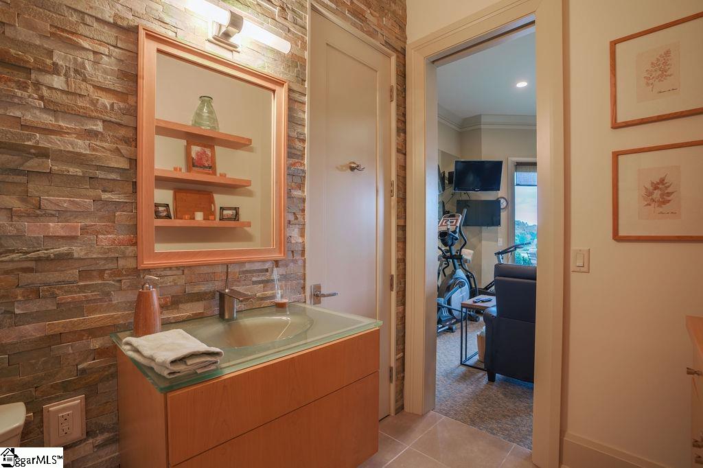 15 Water View Court Travelers Rest, SC 29690
