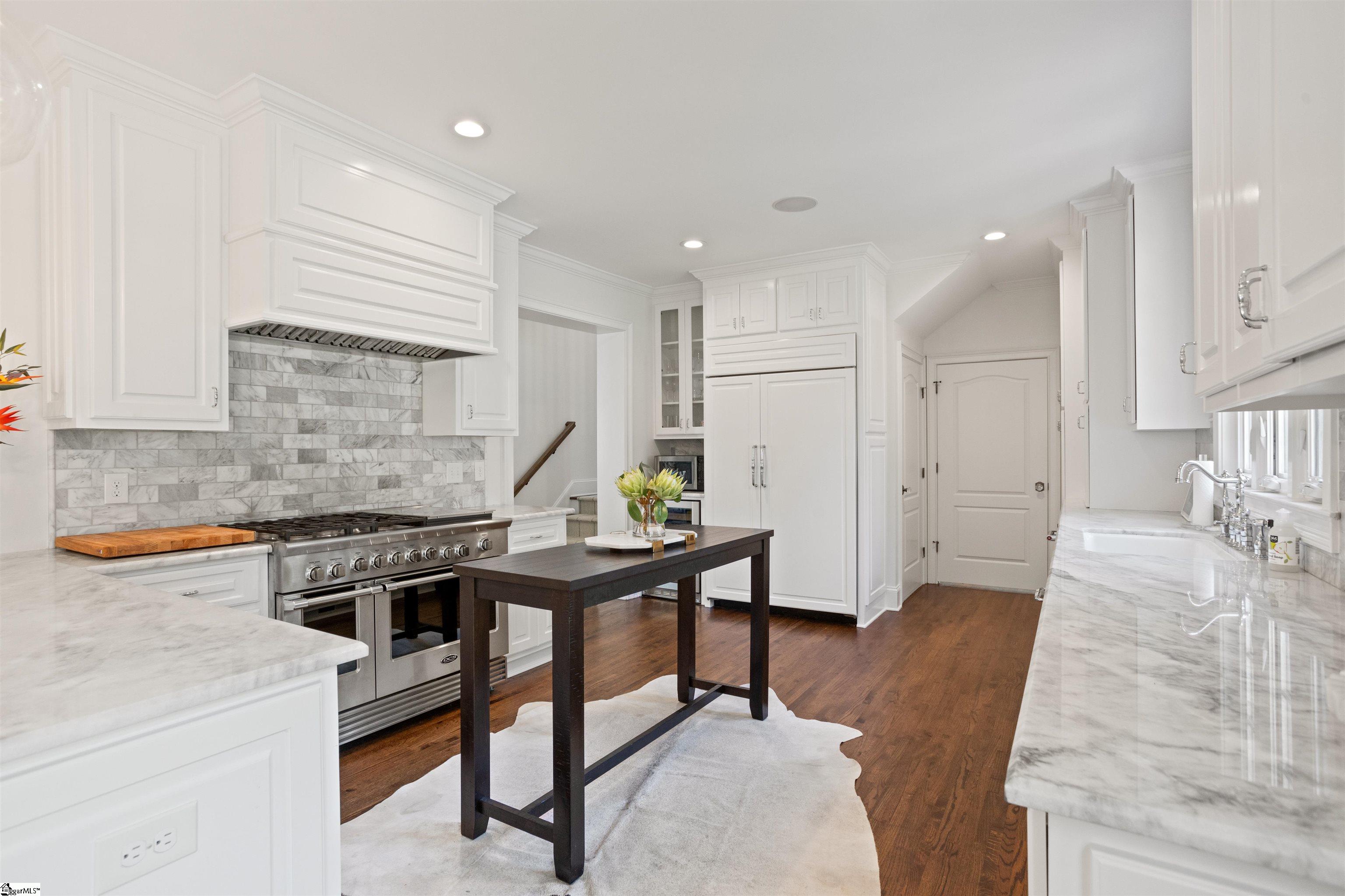 32 Country Club Drive Greenville, SC 29605