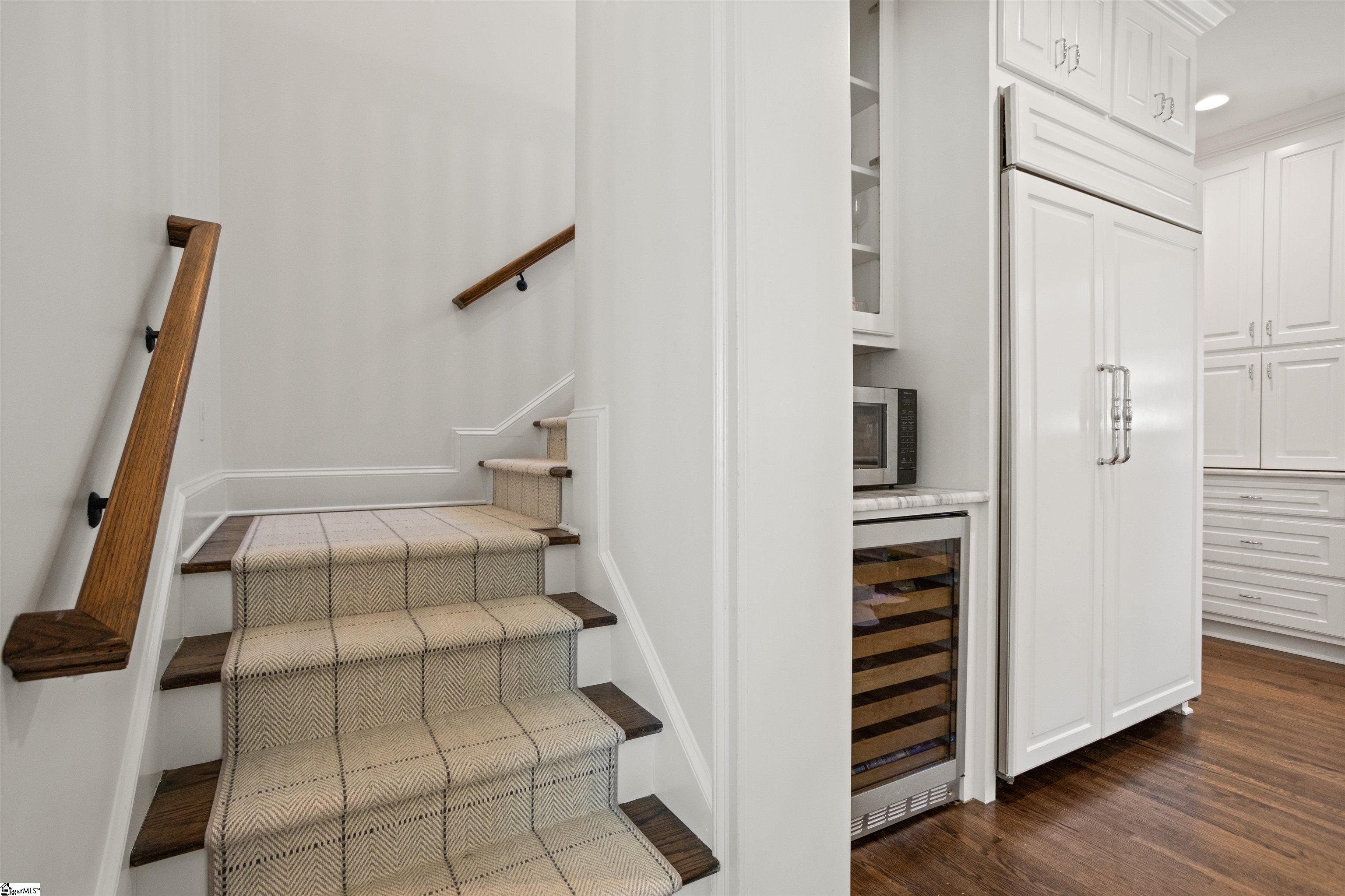 32 Country Club Drive Greenville, SC 29605