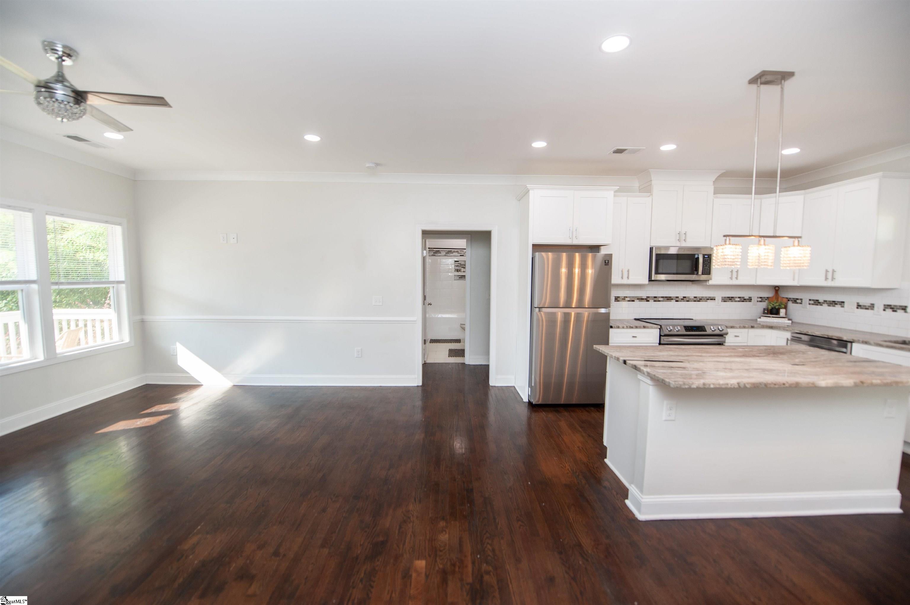 236 Stone Avenue Woodruff, SC 29388