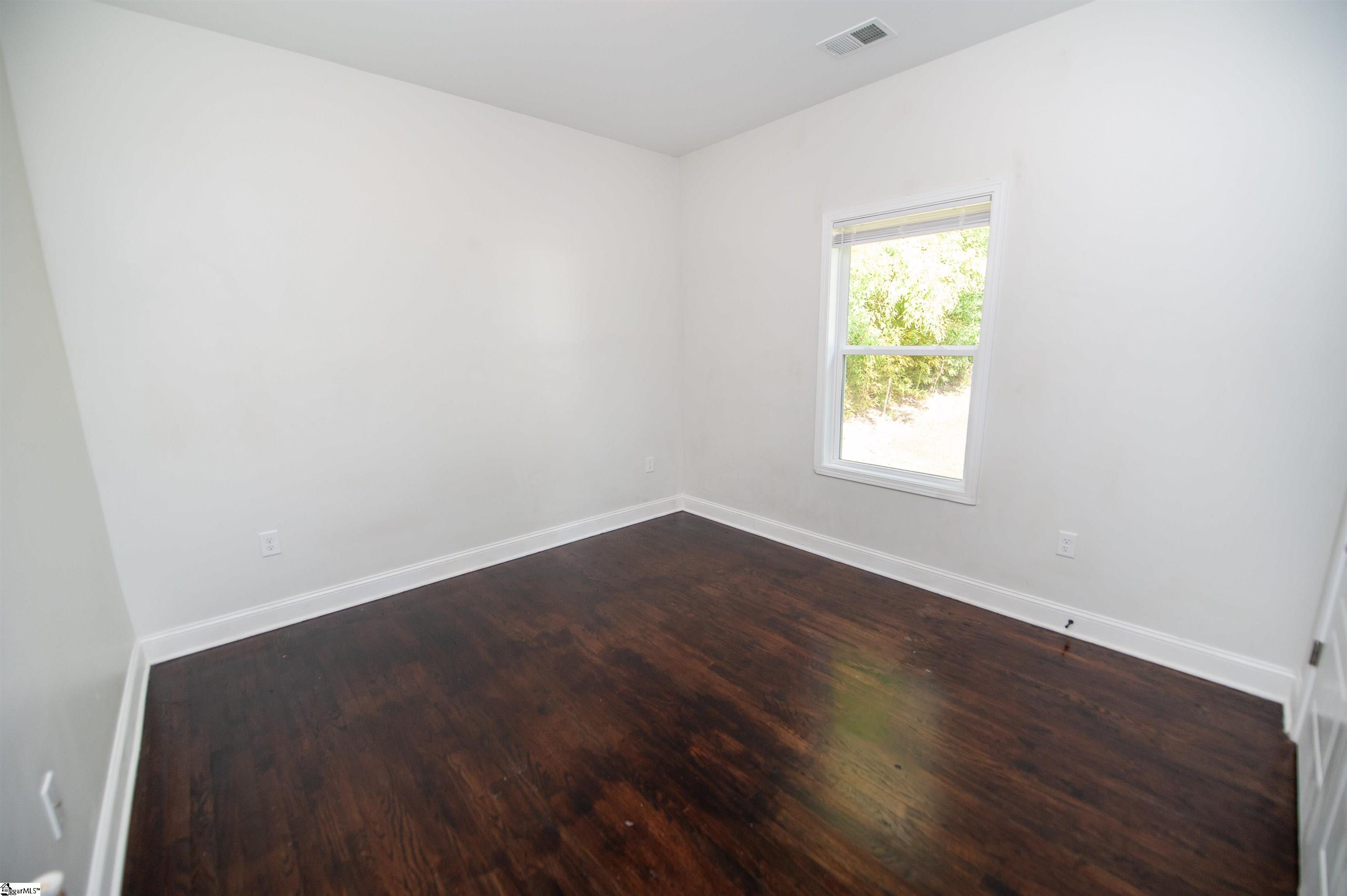 236 Stone Avenue Woodruff, SC 29388