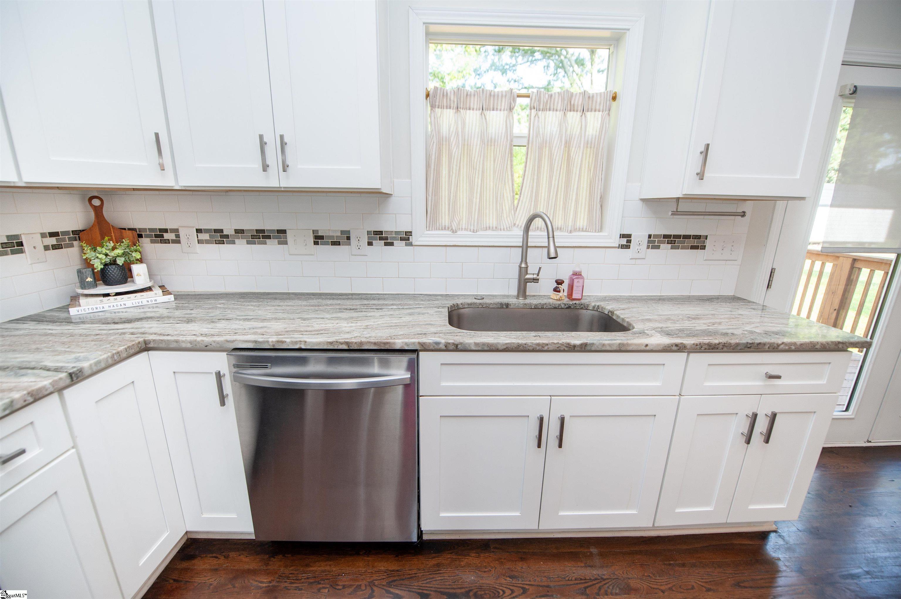 236 Stone Avenue Woodruff, SC 29388