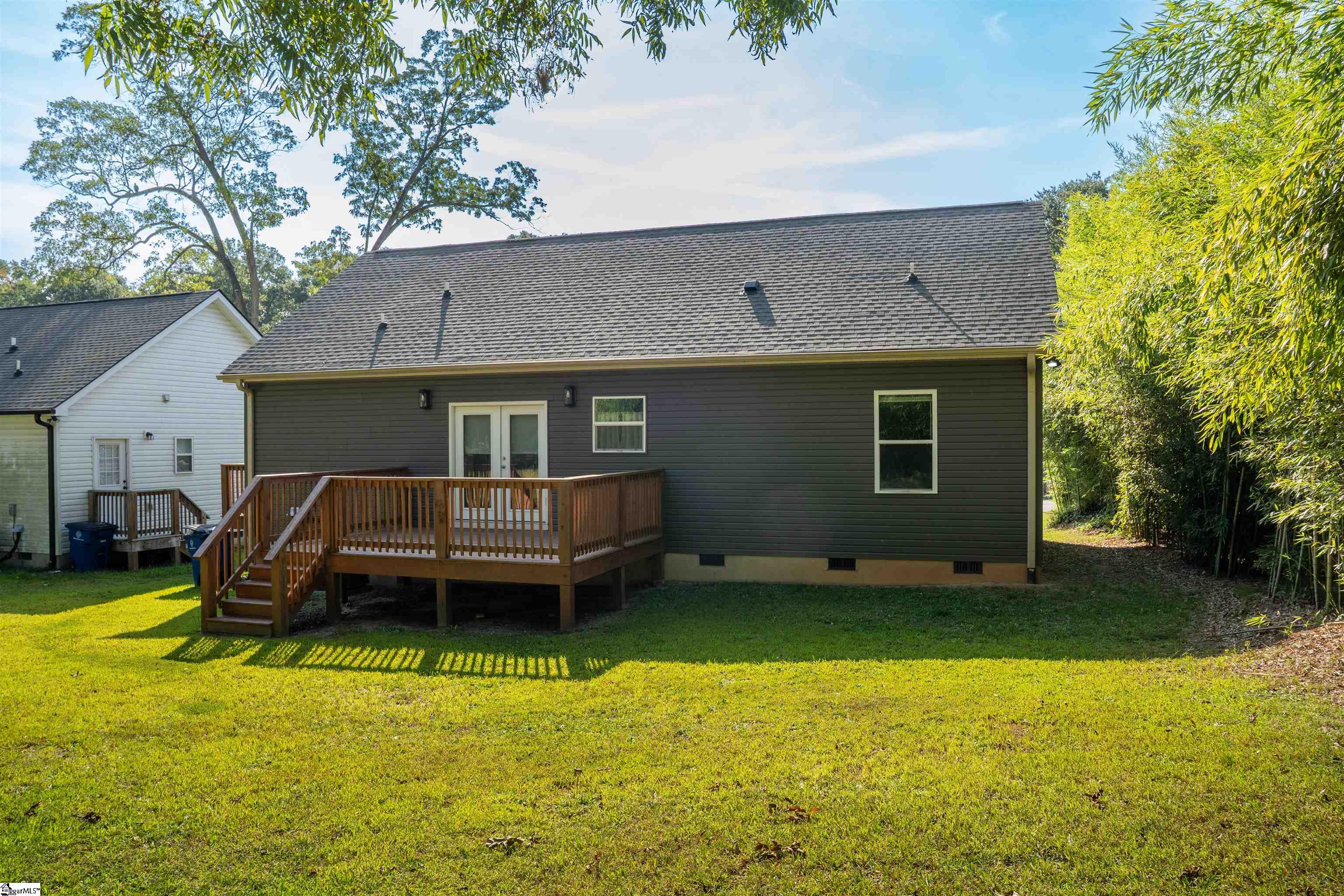 236 Stone Avenue Woodruff, SC 29388