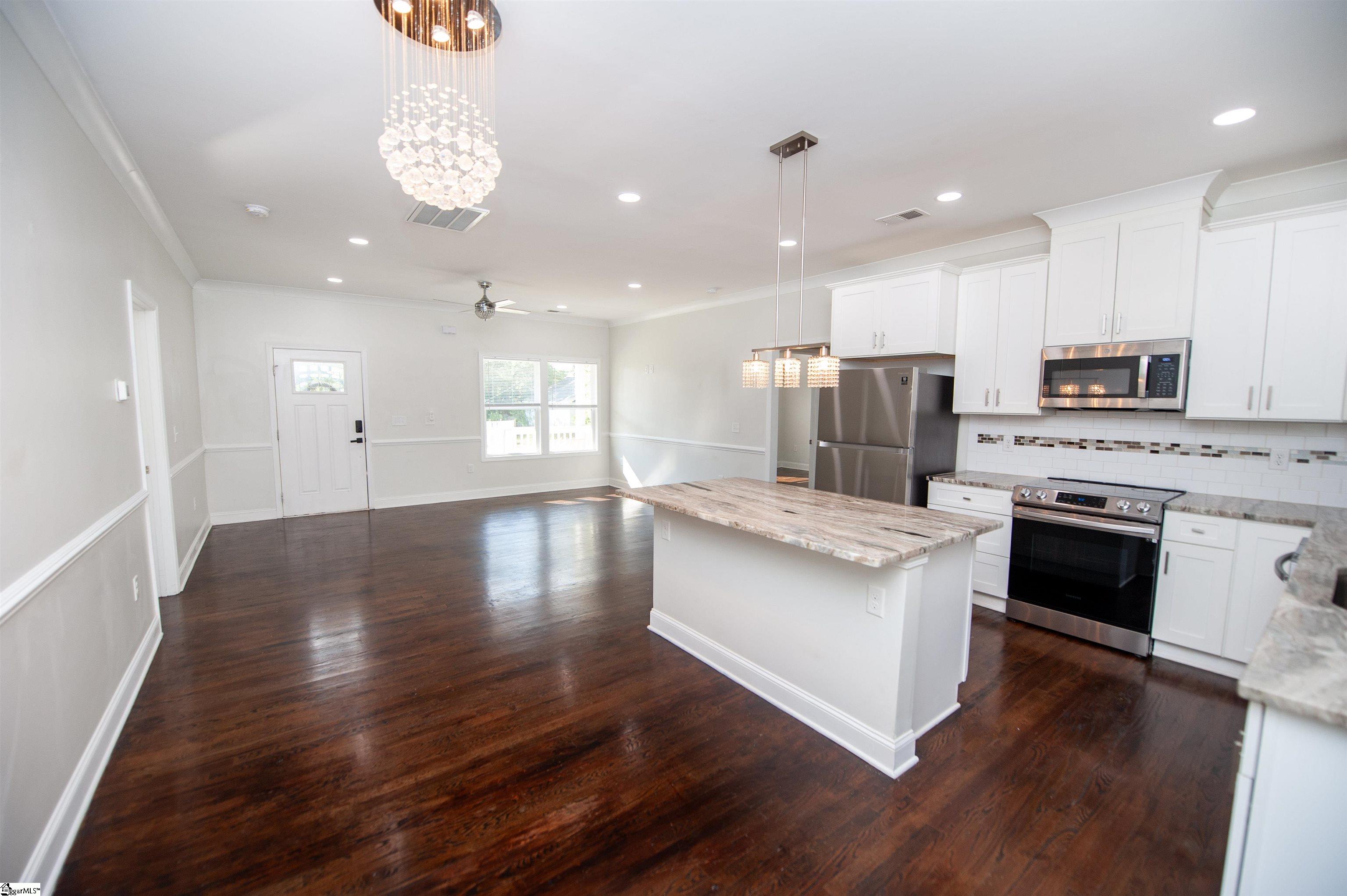 236 Stone Avenue Woodruff, SC 29388