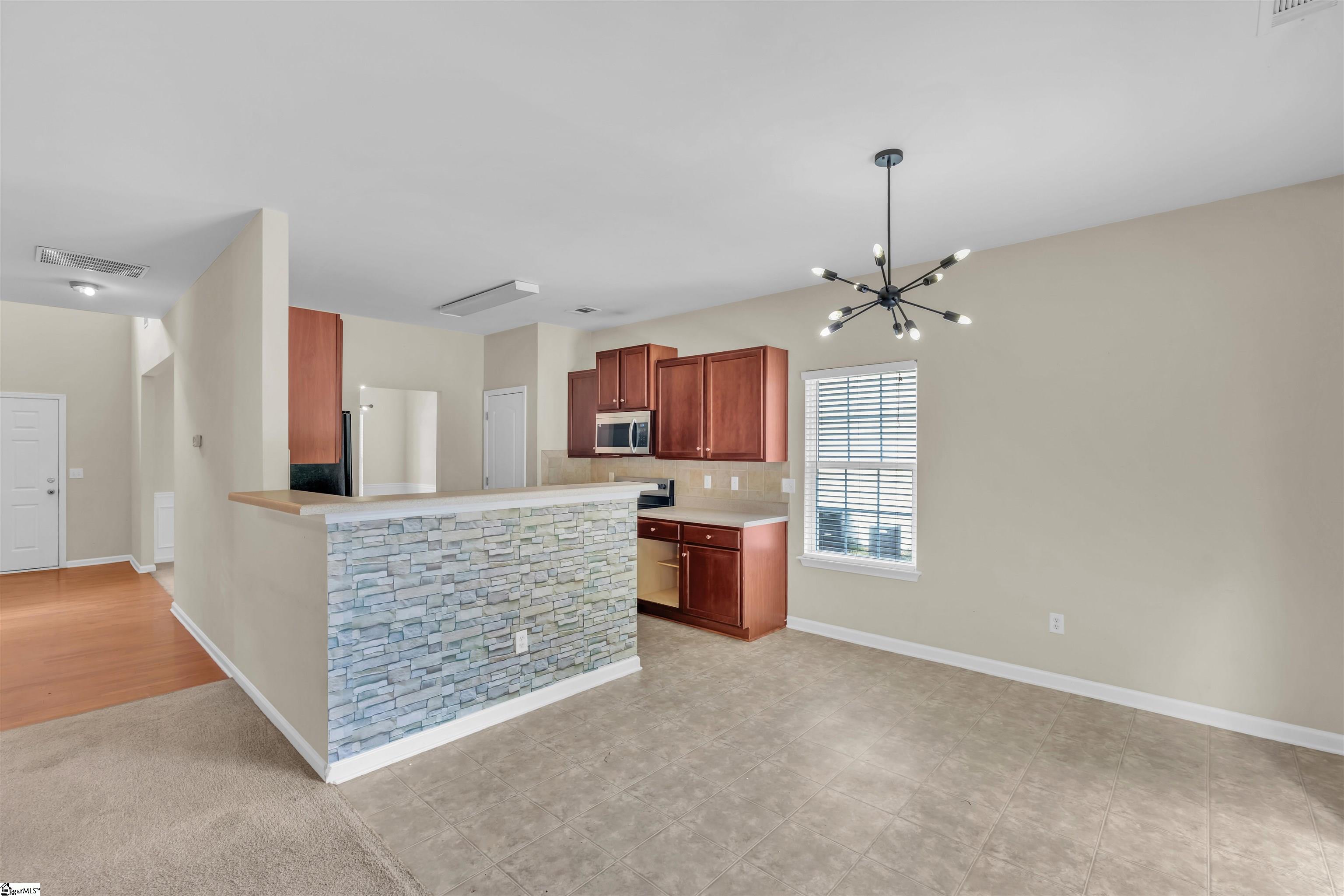 22 Golden Acre Court Simpsonville, SC 29681