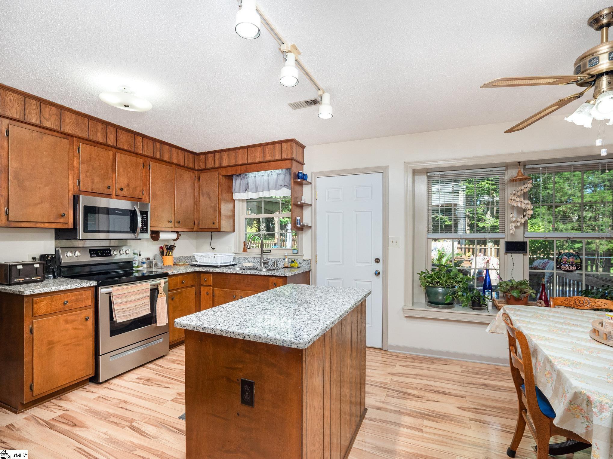 147 Bearden Drive Duncan, SC 29334