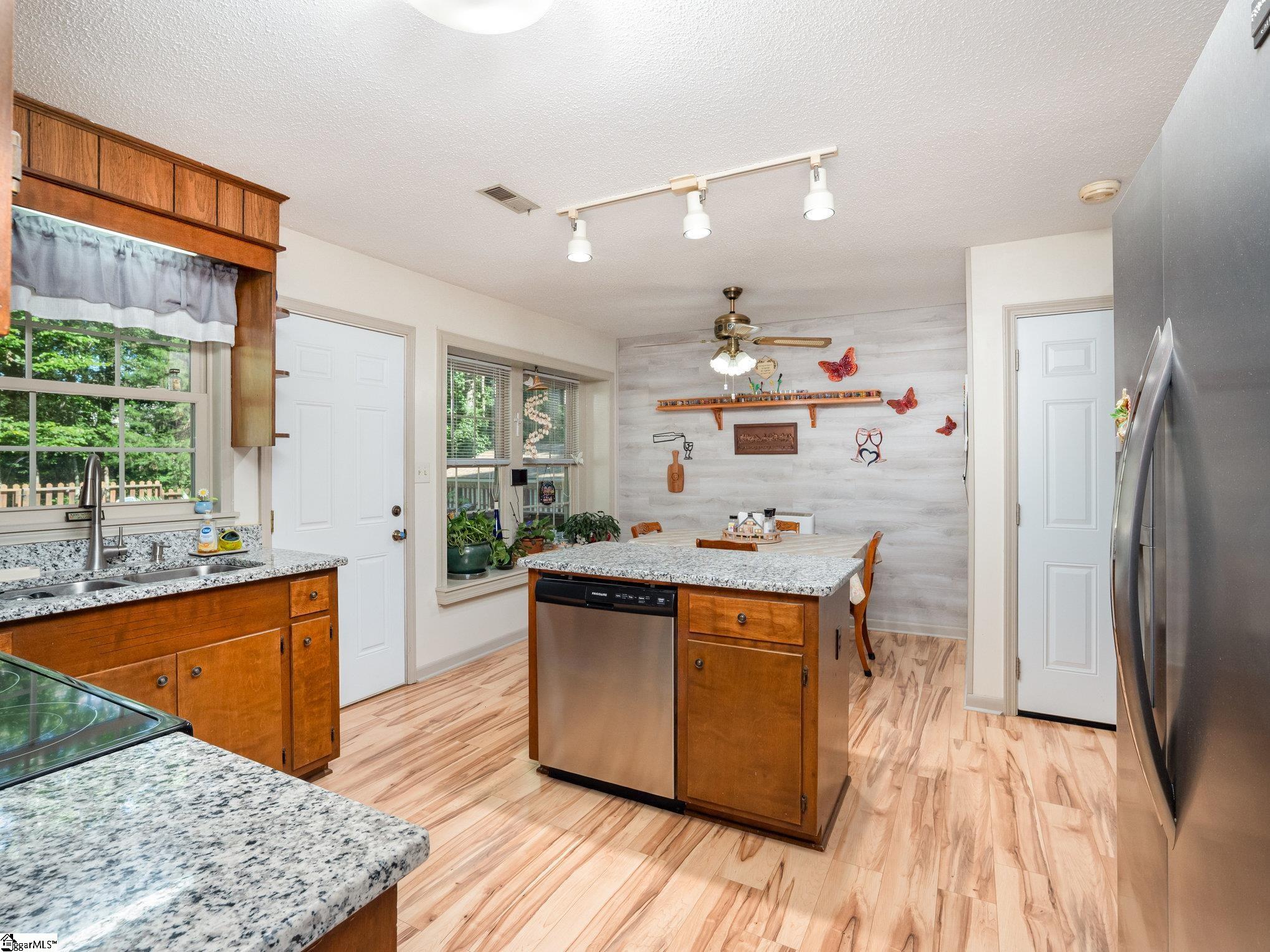 147 Bearden Drive Duncan, SC 29334