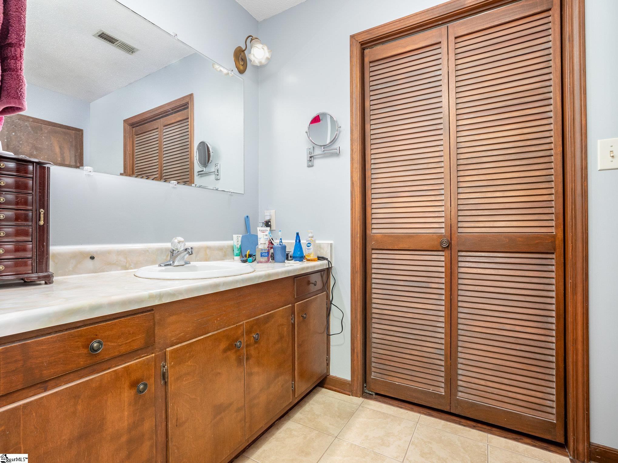 147 Bearden Drive Duncan, SC 29334