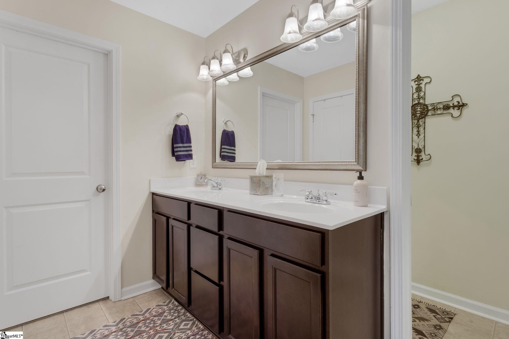 273 Stonewood Crossing Drive Boiling Springs, SC 29316