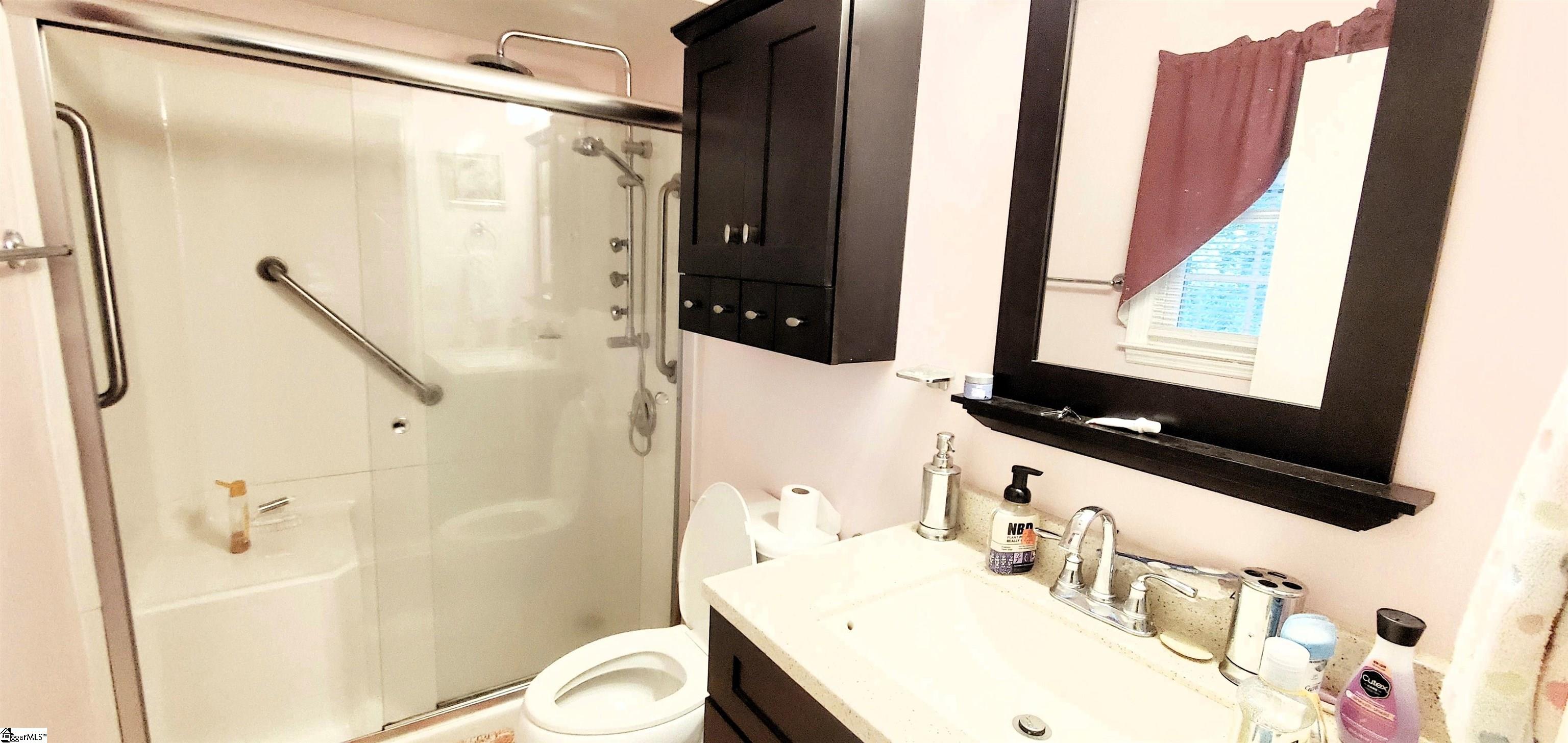 522 Hemlock Drive Boiling Springs, SC 29316