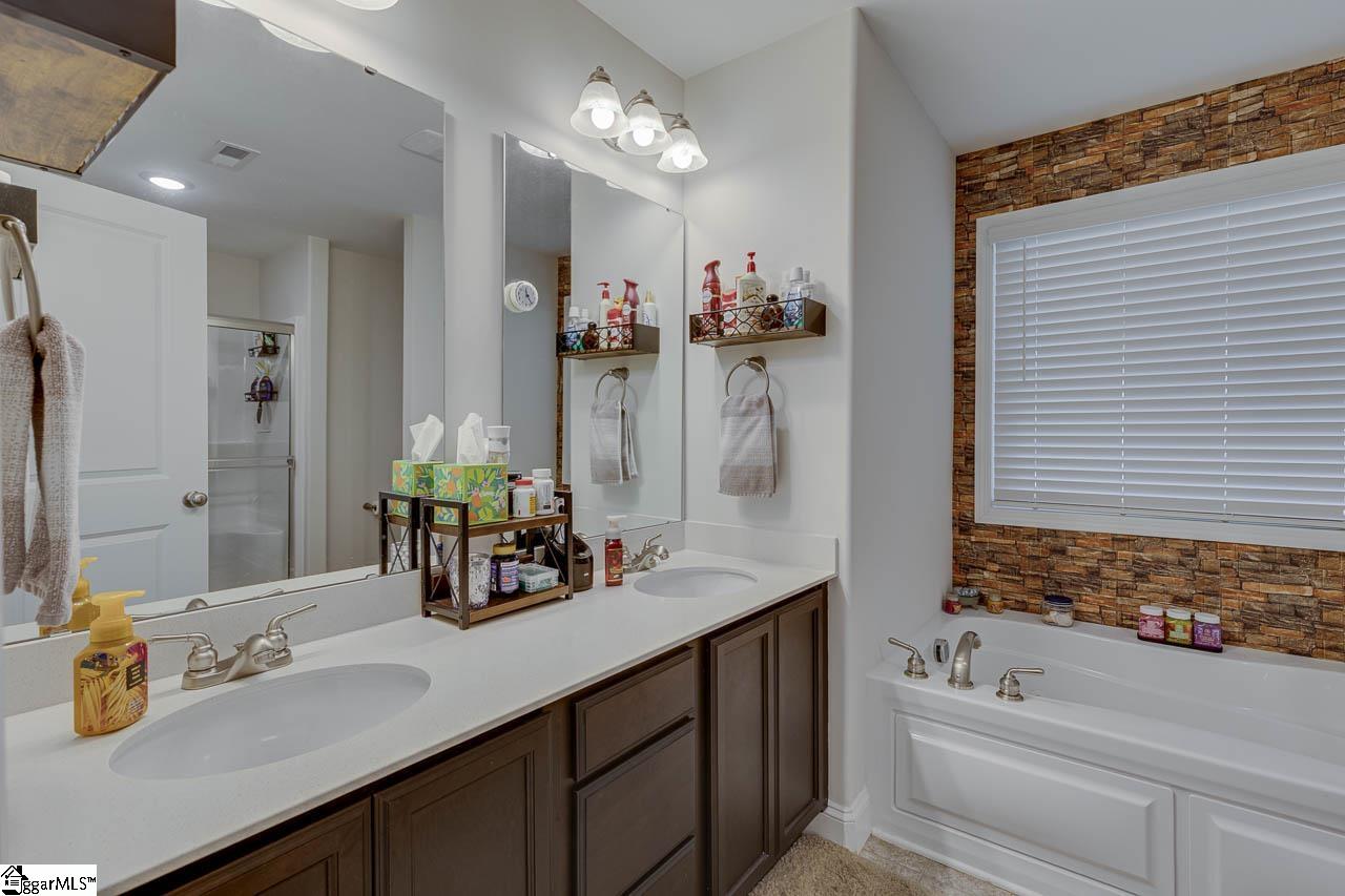 248 Abelia Meadows Drive Piedmont, SC 29673