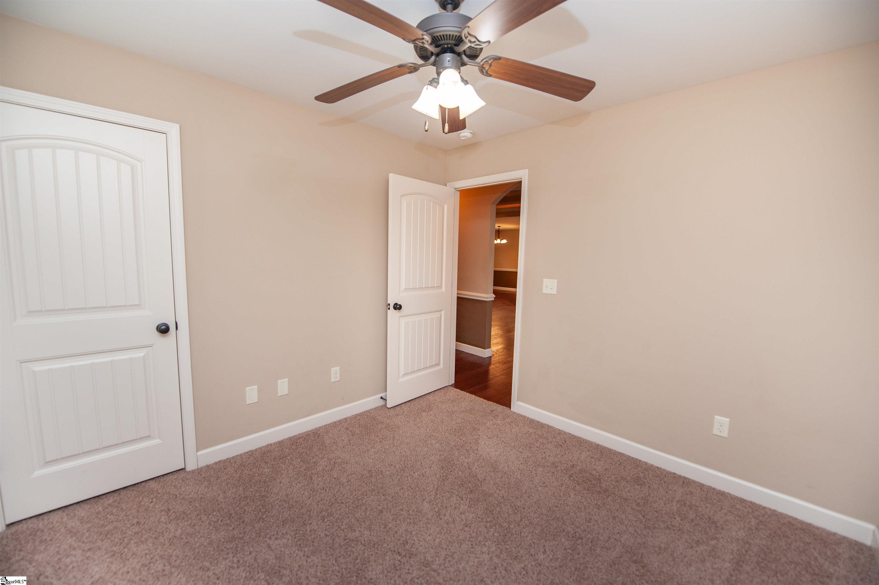 215 Longmont Drive Boiling Springs, SC 29316