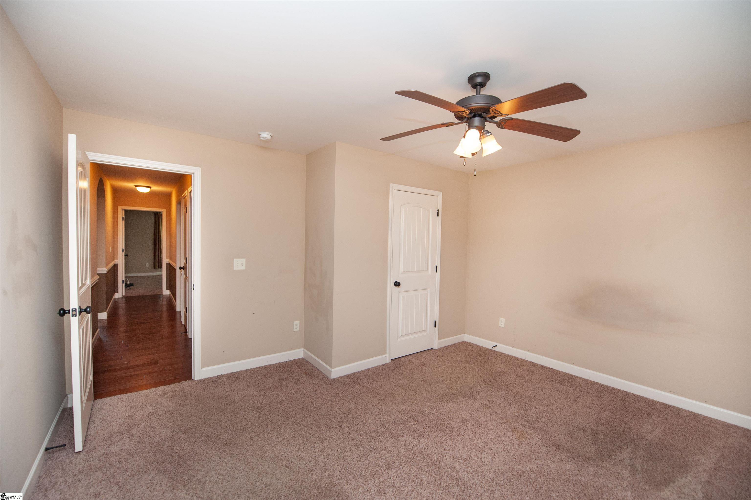 215 Longmont Drive Boiling Springs, SC 29316