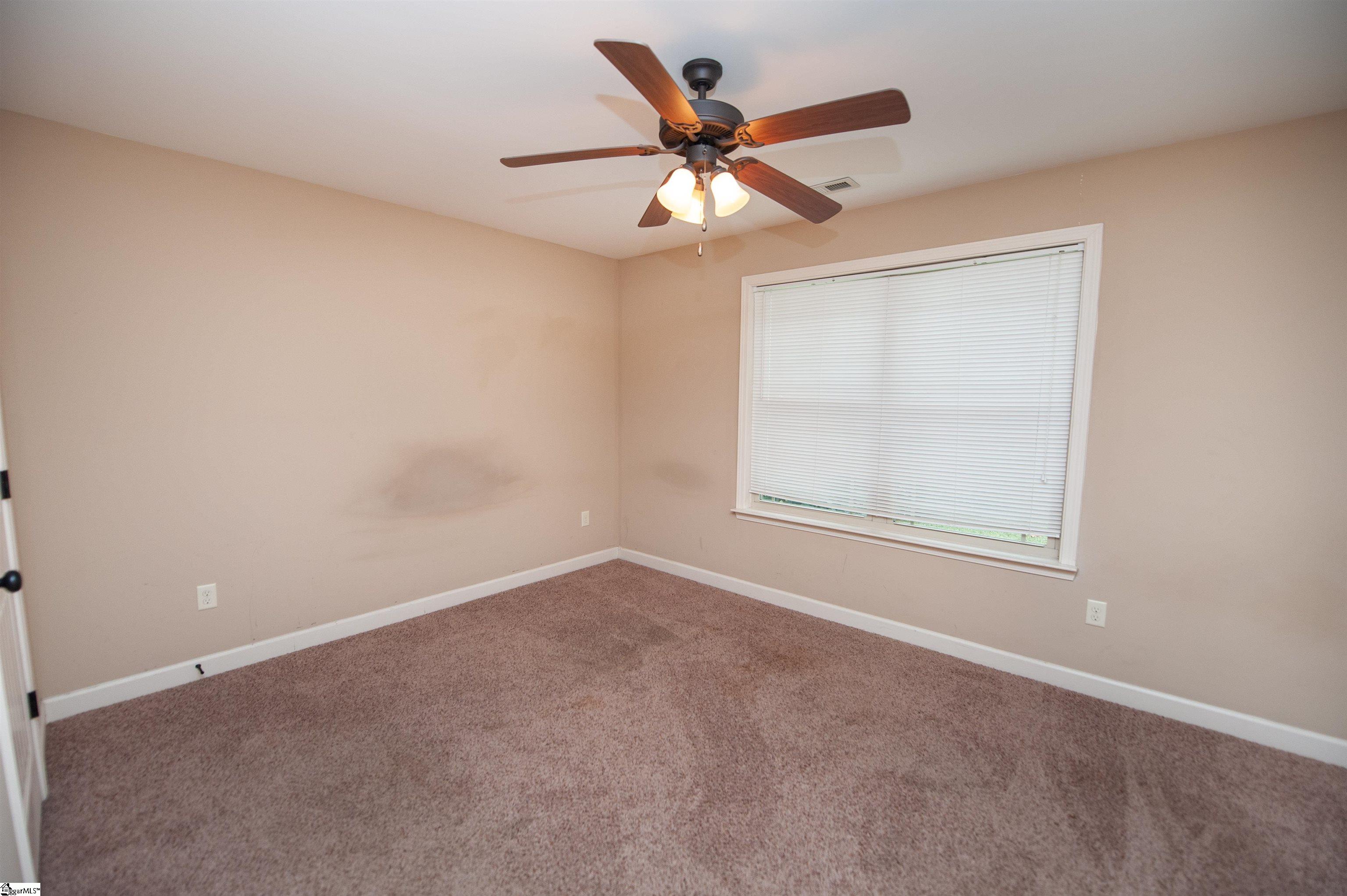 215 Longmont Drive Boiling Springs, SC 29316