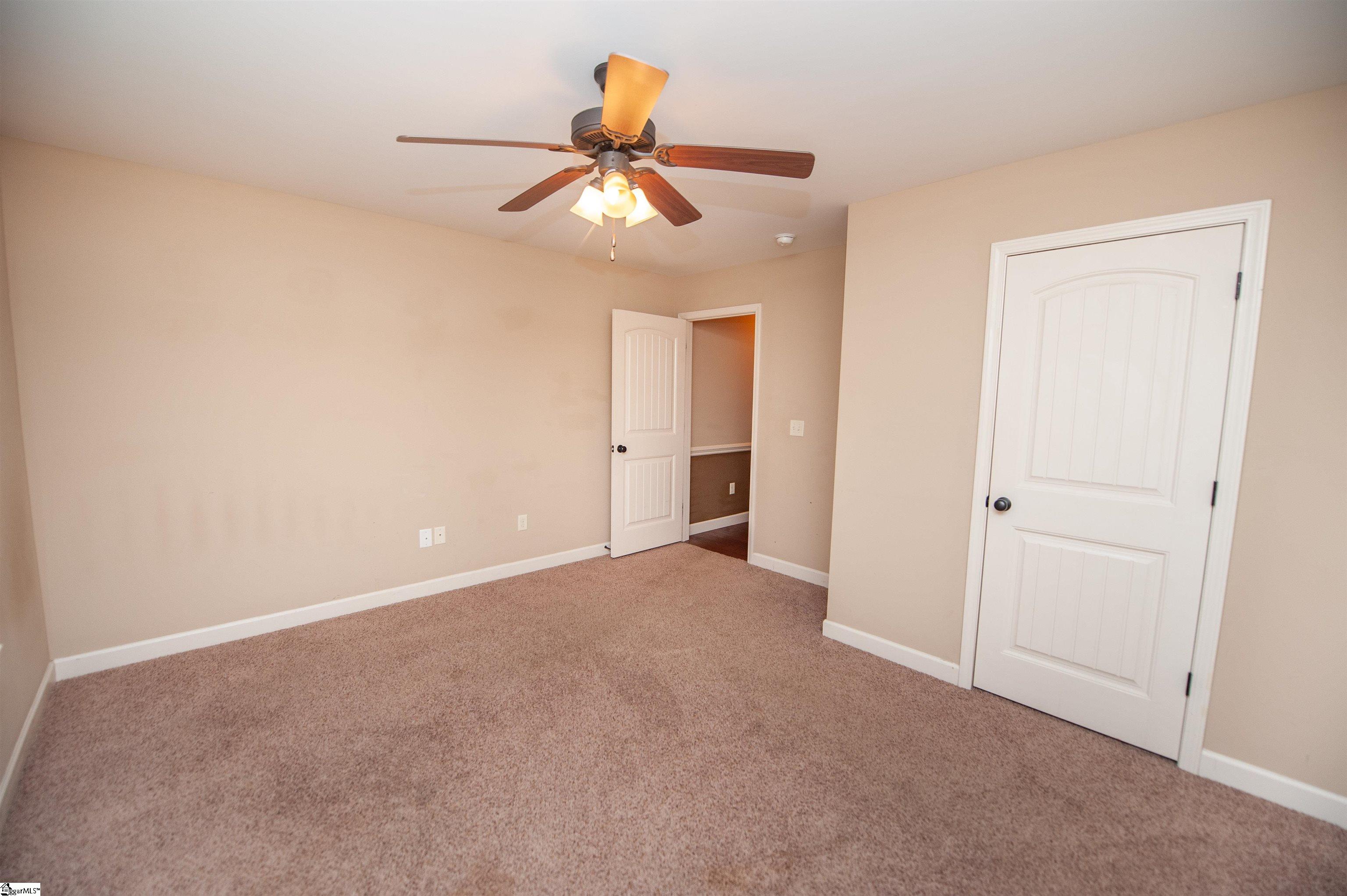 215 Longmont Drive Boiling Springs, SC 29316