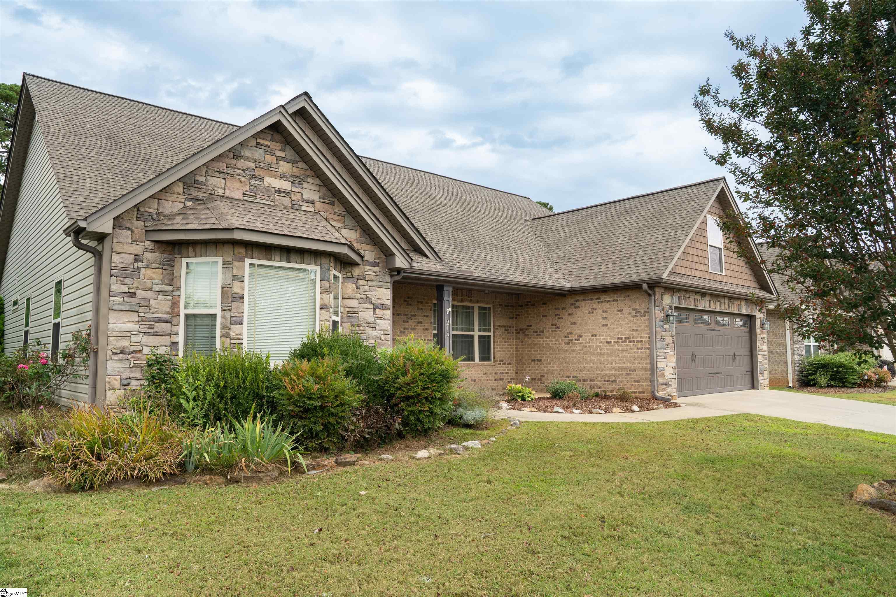 215 Longmont Drive Boiling Springs, SC 29316