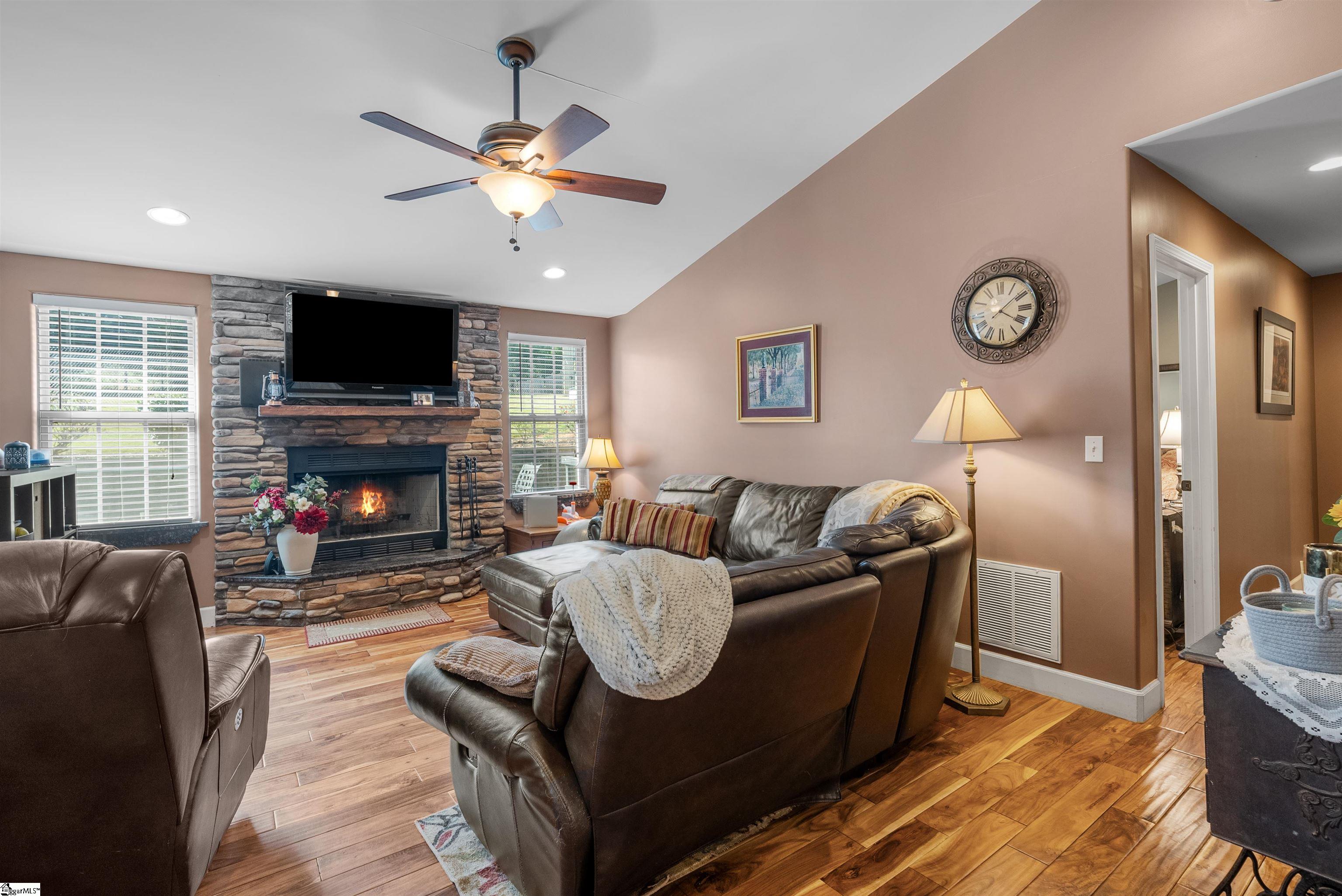 1216 White Road Piedmont, SC 29673