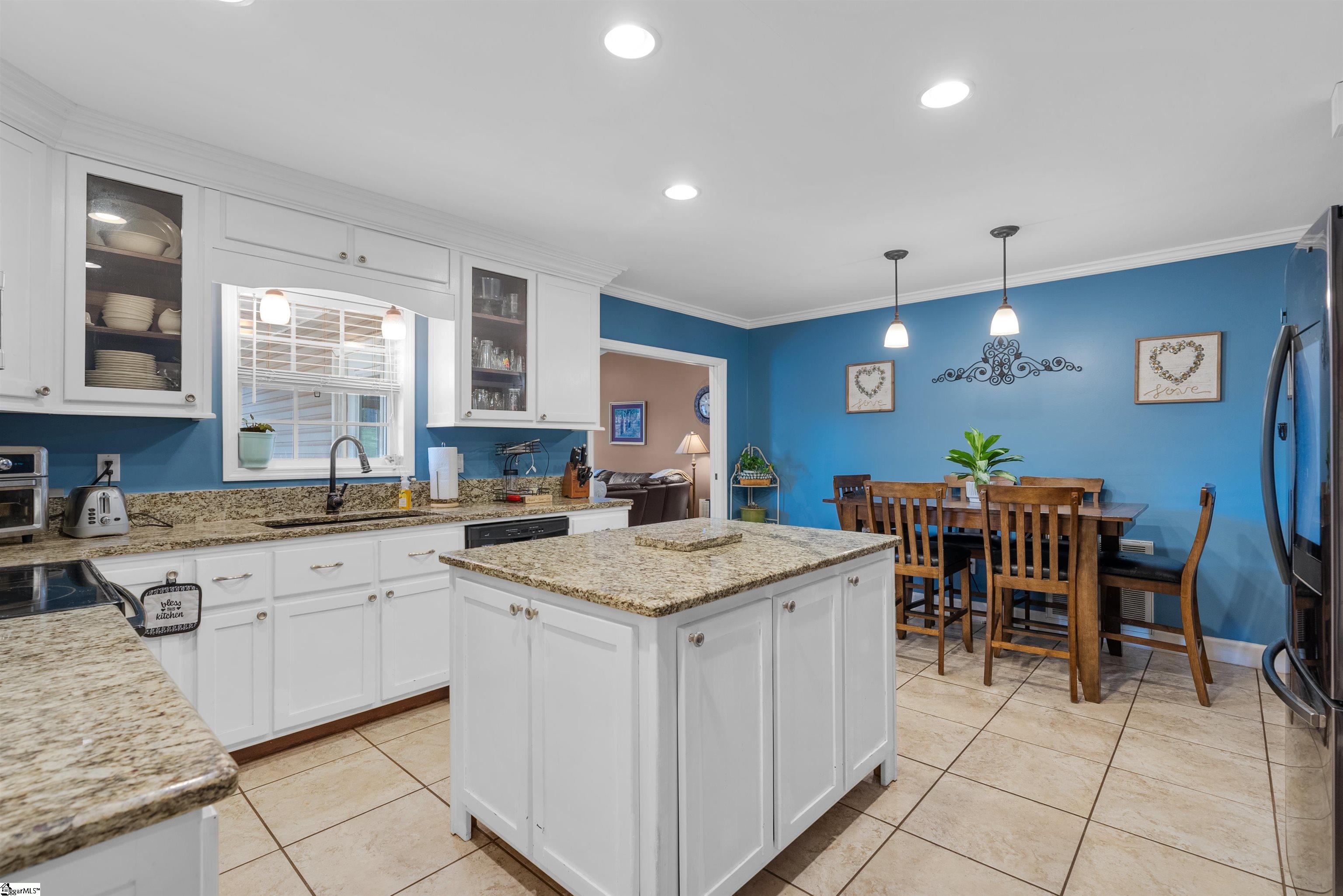 1216 White Road Piedmont, SC 29673