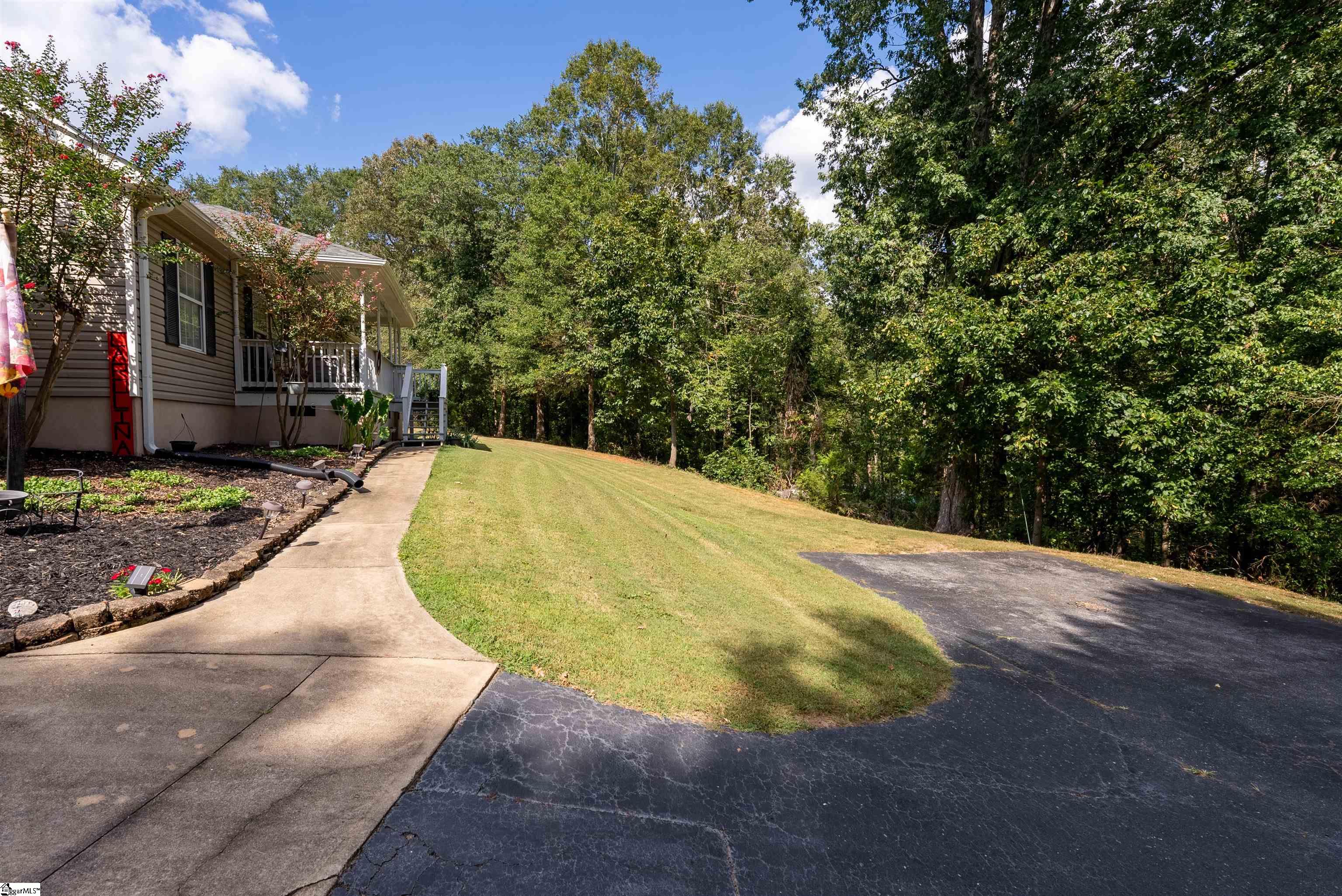 1216 White Road Piedmont, SC 29673