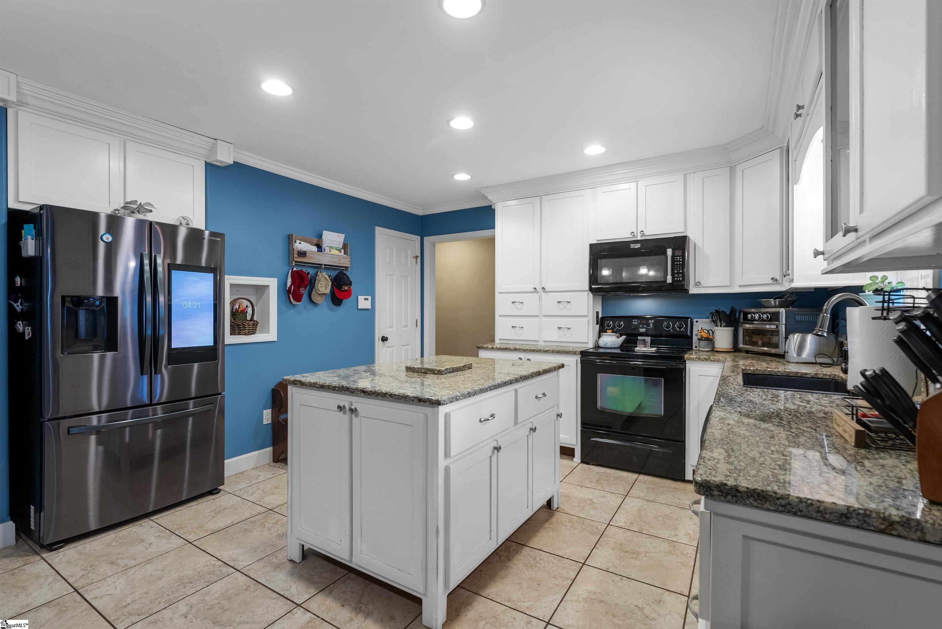 1216 White Road Piedmont, SC 29673