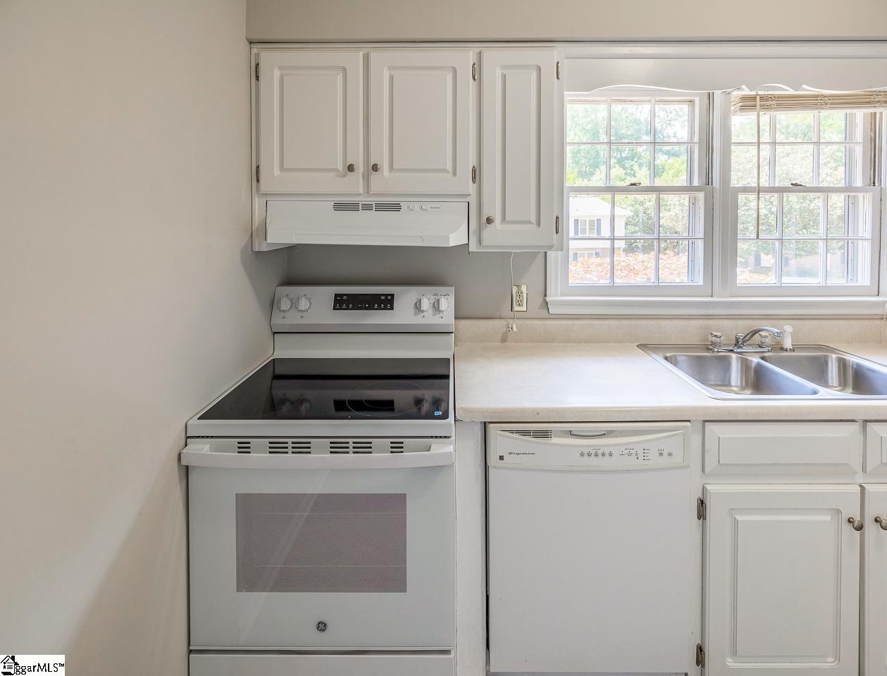 34 Summercreek Drive Spartanburg, SC 29307