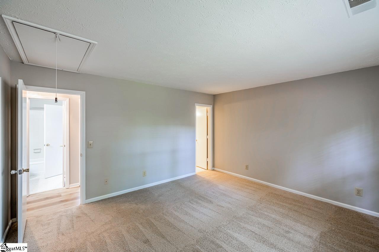 34 Summercreek Drive Spartanburg, SC 29307