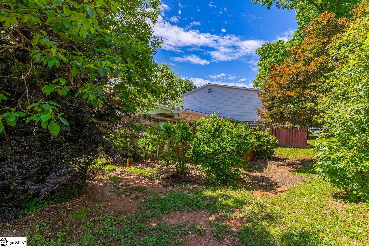 34 Summercreek Drive Spartanburg, SC 29307