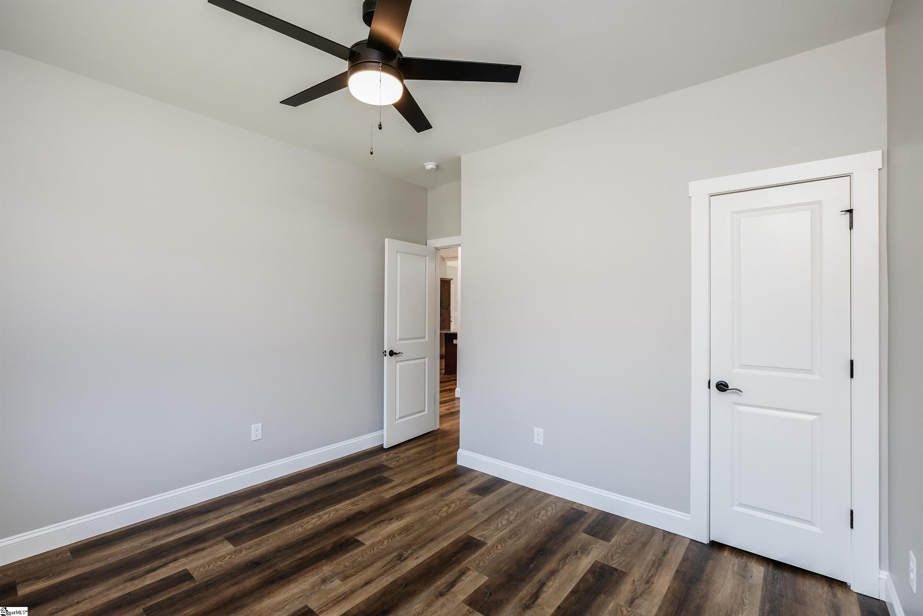 1328 Shoresbrook Road Spartanburg, SC 29301