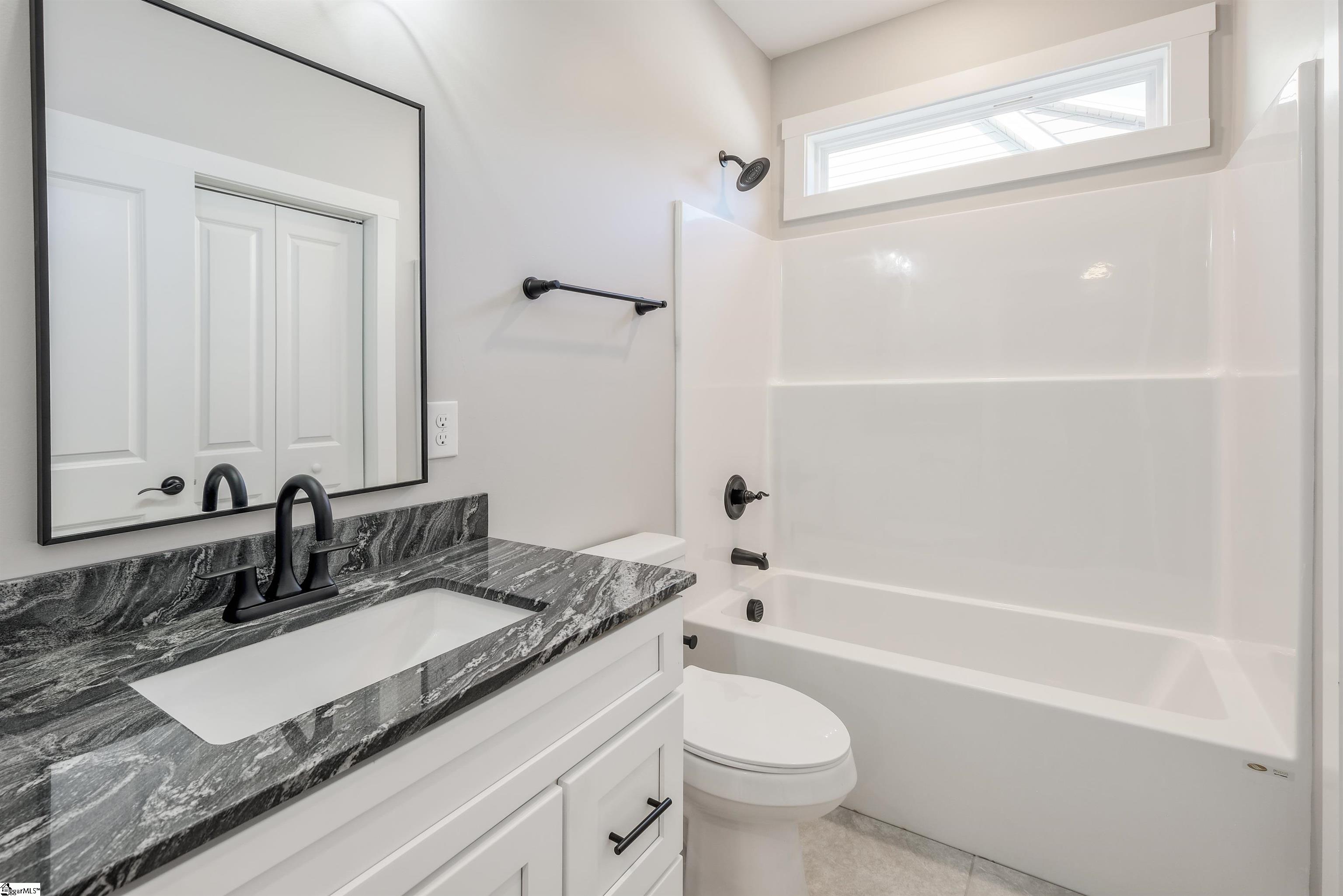 1328 Shoresbrook Road Spartanburg, SC 29301