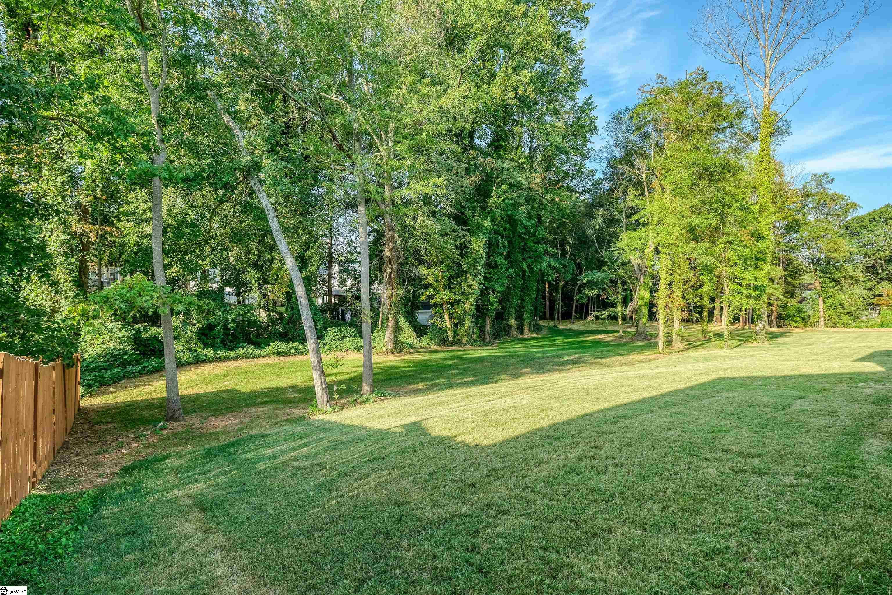 1328 Shoresbrook Road Spartanburg, SC 29301