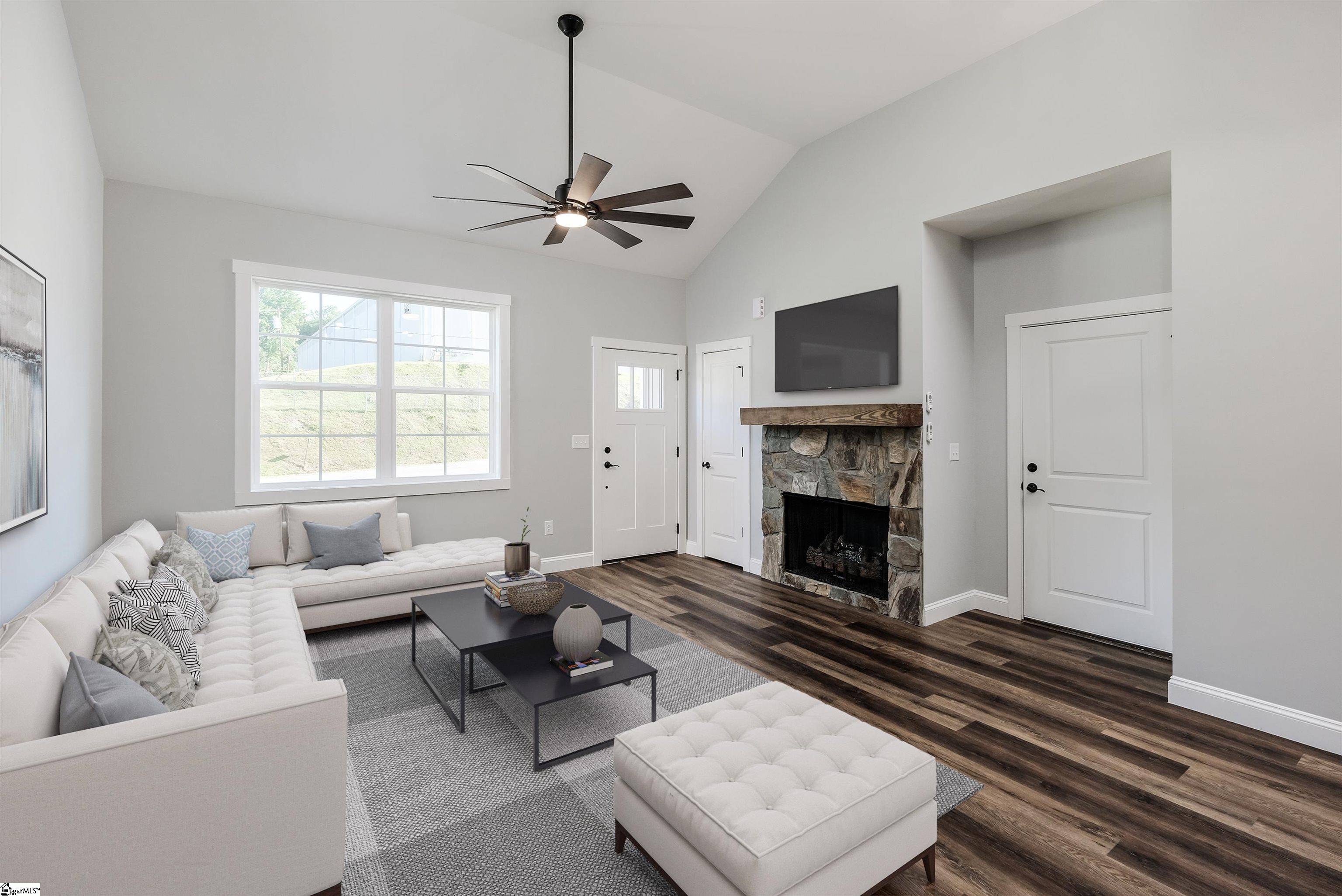 1328 Shoresbrook Road Spartanburg, SC 29301
