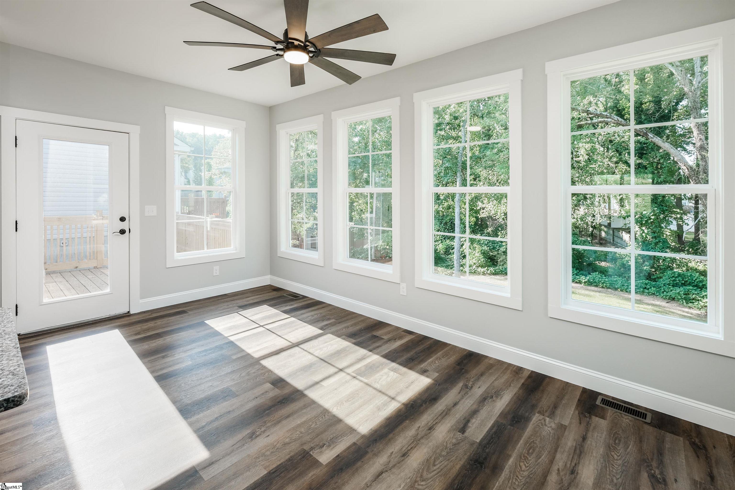 1328 Shoresbrook Road Spartanburg, SC 29301