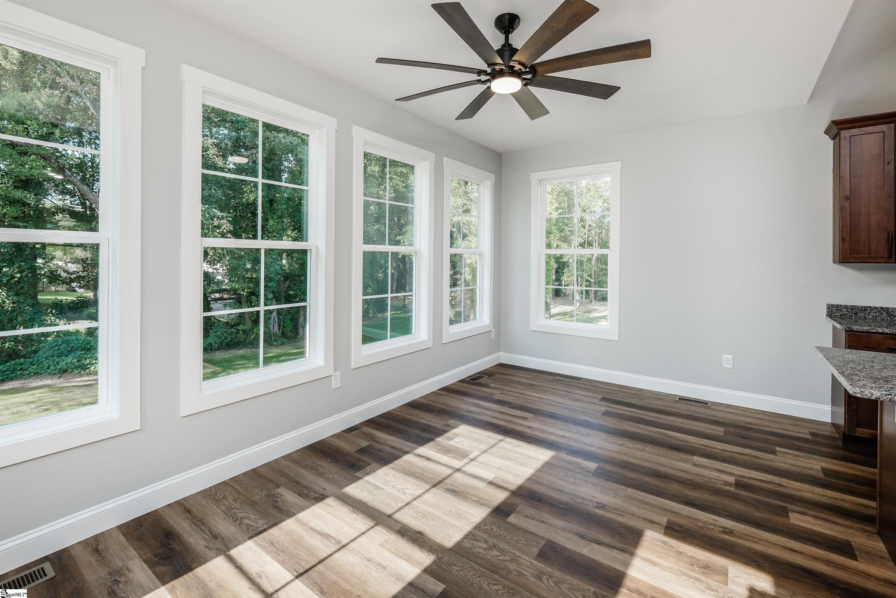 1328 Shoresbrook Road Spartanburg, SC 29301