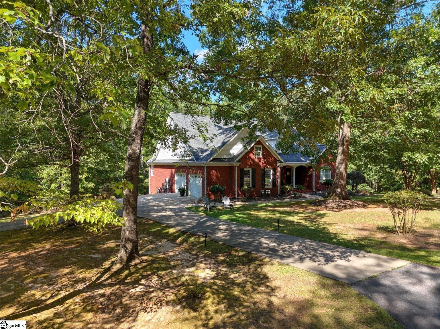 190 Heritage Drive Pickens, SC 29671
