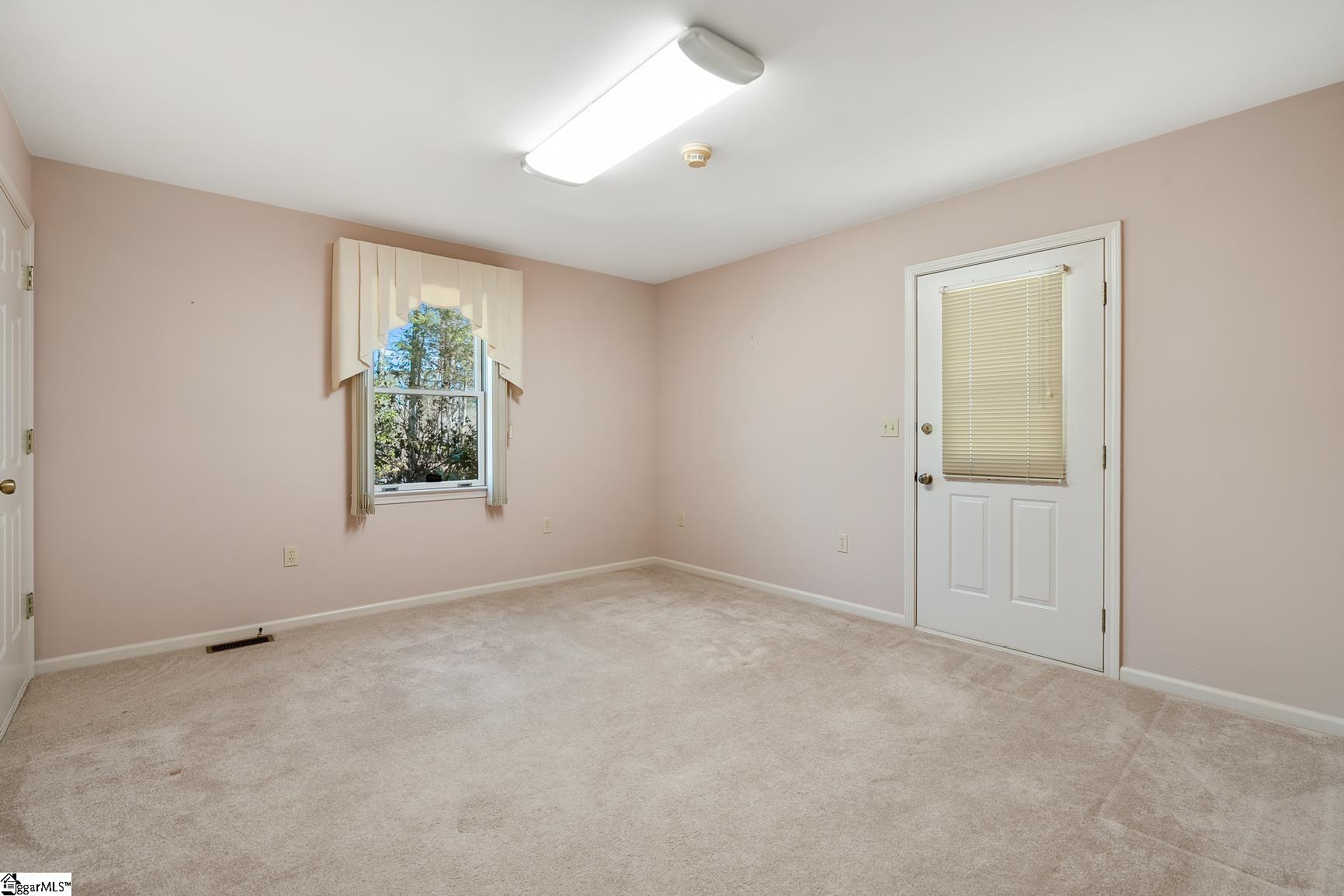 101 Seven Oak Drive Pendelton, SC 29670