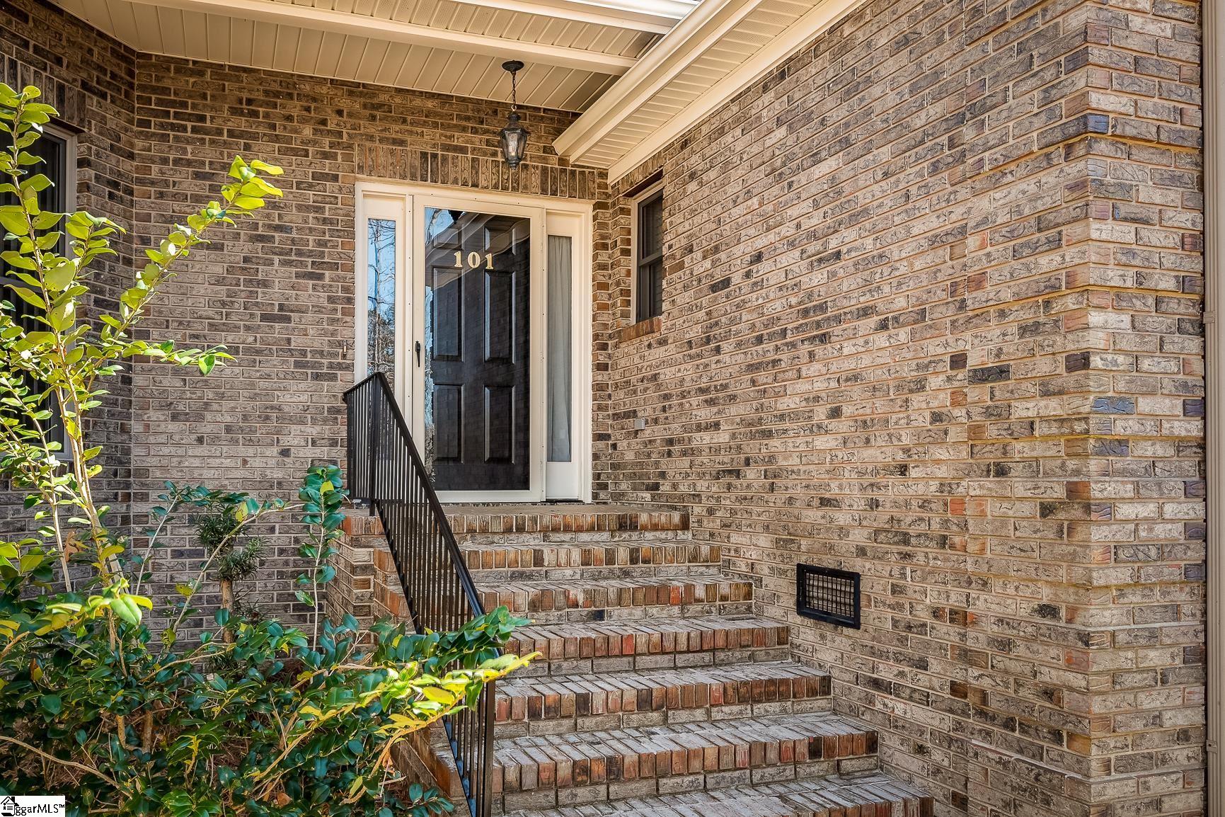 101 Seven Oak Drive Pendelton, SC 29670