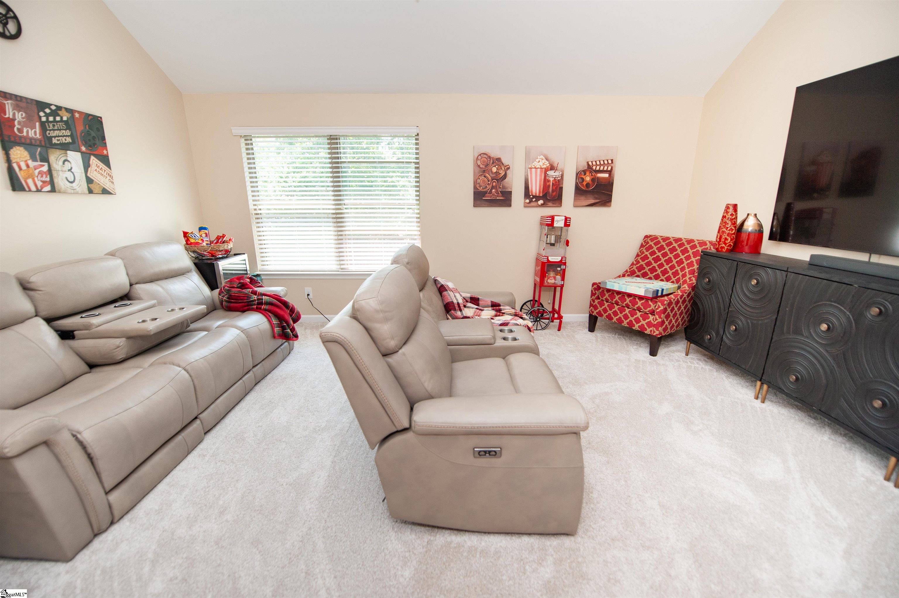 216 Ashcroft Lane Simpsonville, SC 29681