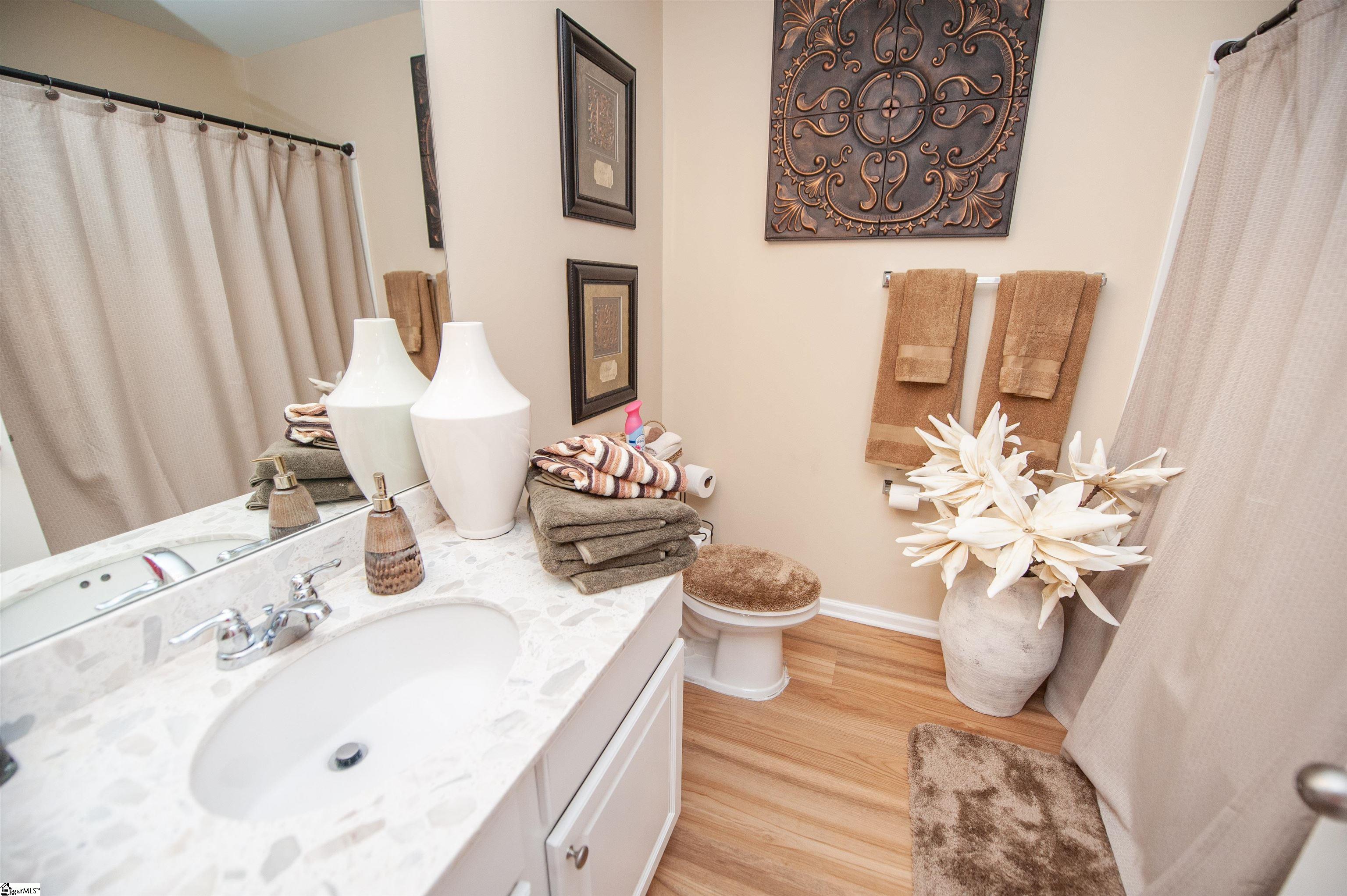216 Ashcroft Lane Simpsonville, SC 29681