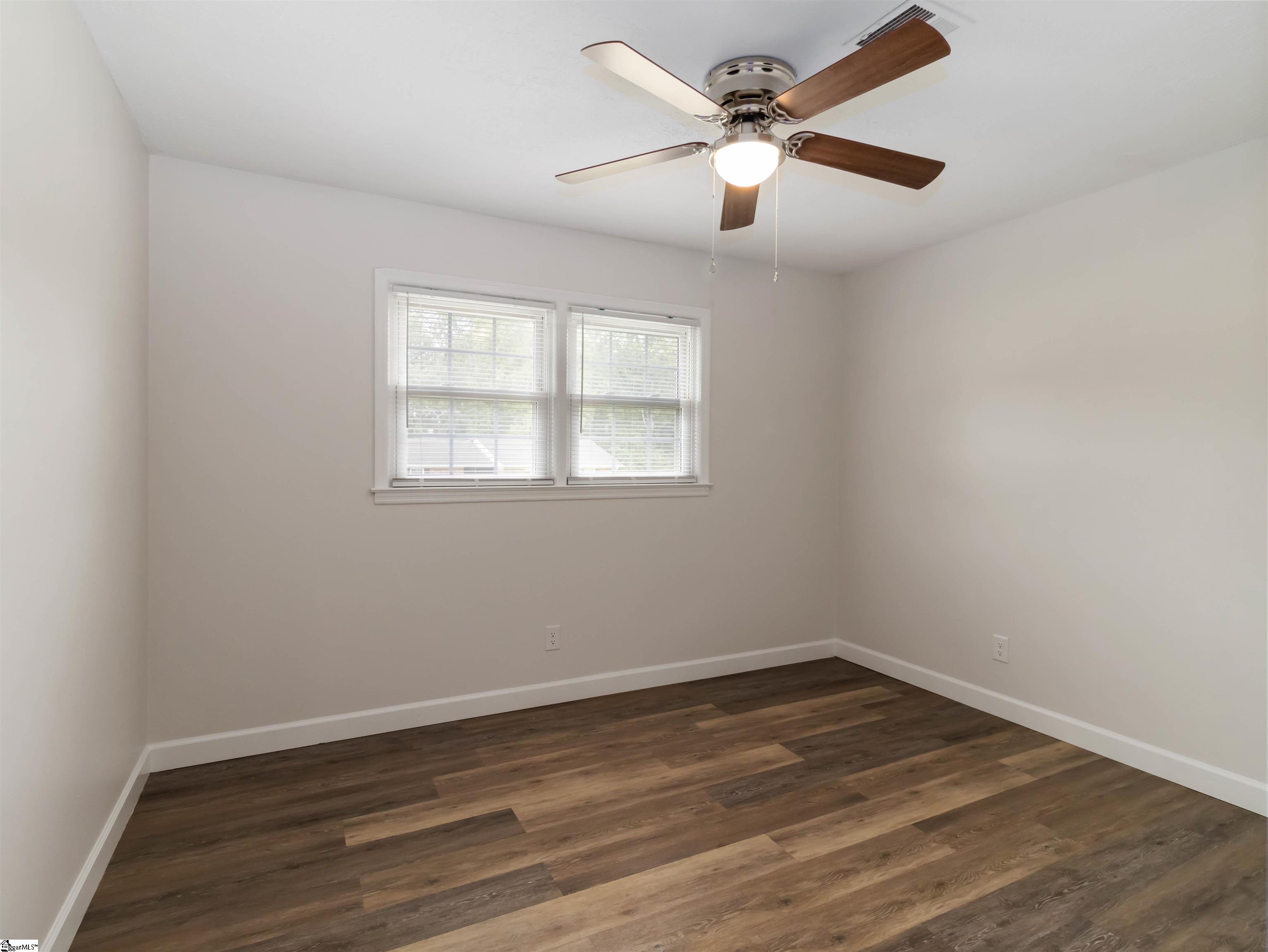 238 River Forest Drive Boiling Springs, SC 29316