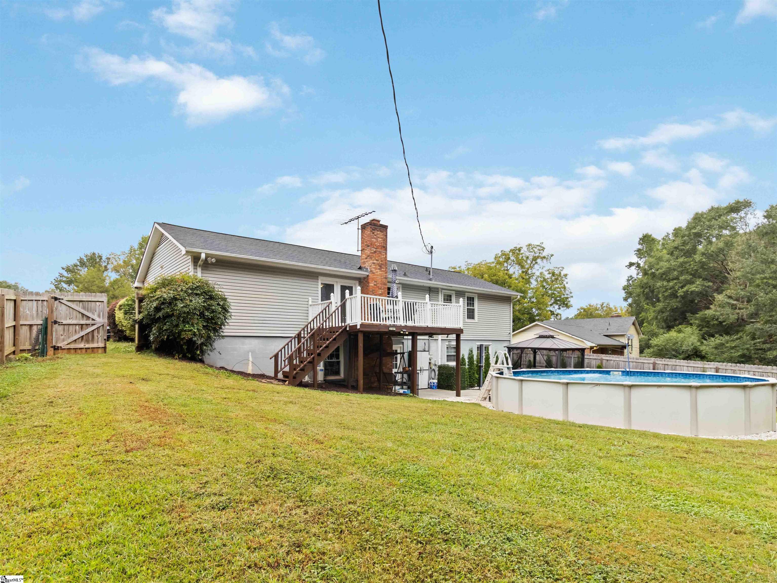 238 River Forest Drive Boiling Springs, SC 29316