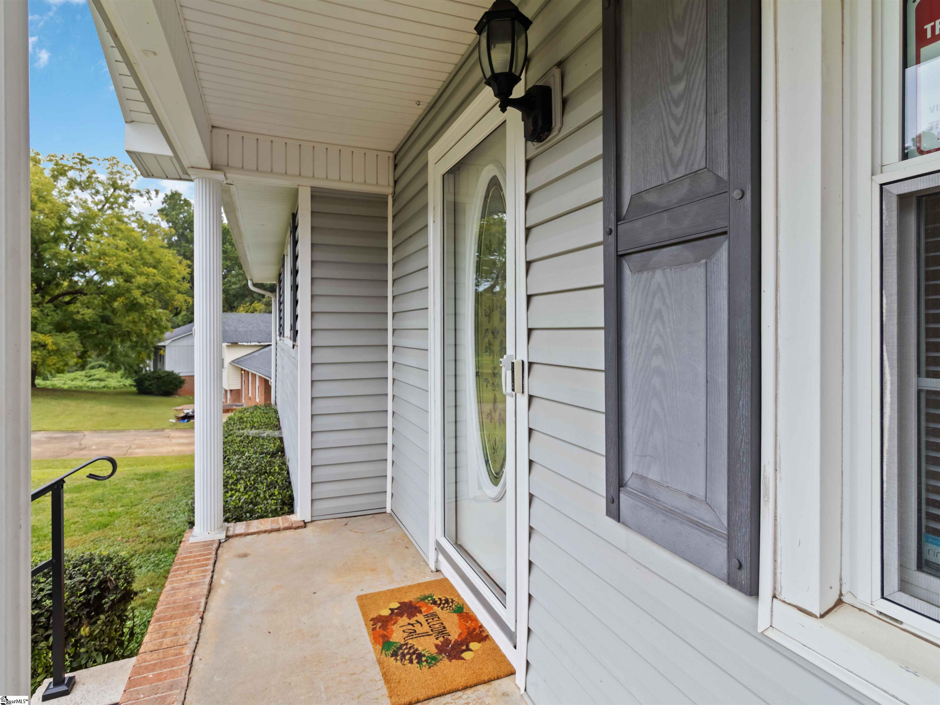 238 River Forest Drive Boiling Springs, SC 29316