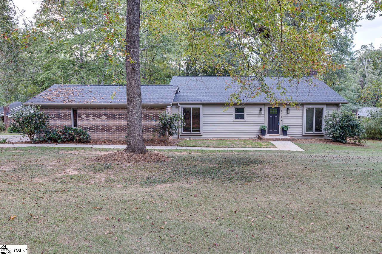 104 Stone Hedge Court Easley, SC 29642