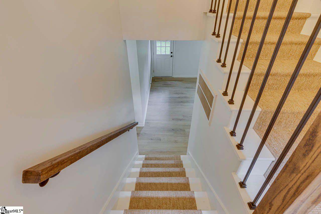 104 Stone Hedge Court Easley, SC 29642