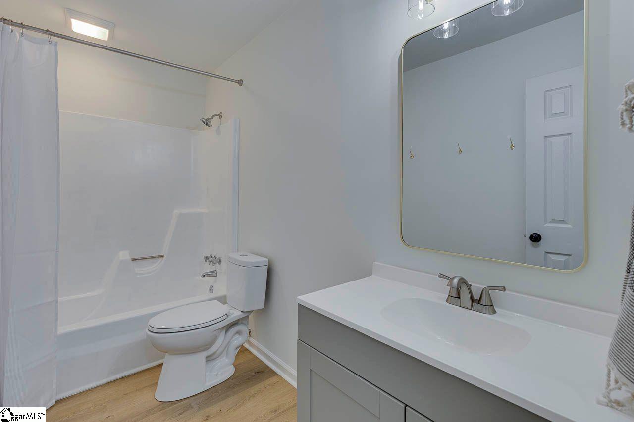 104 Stone Hedge Court Easley, SC 29642