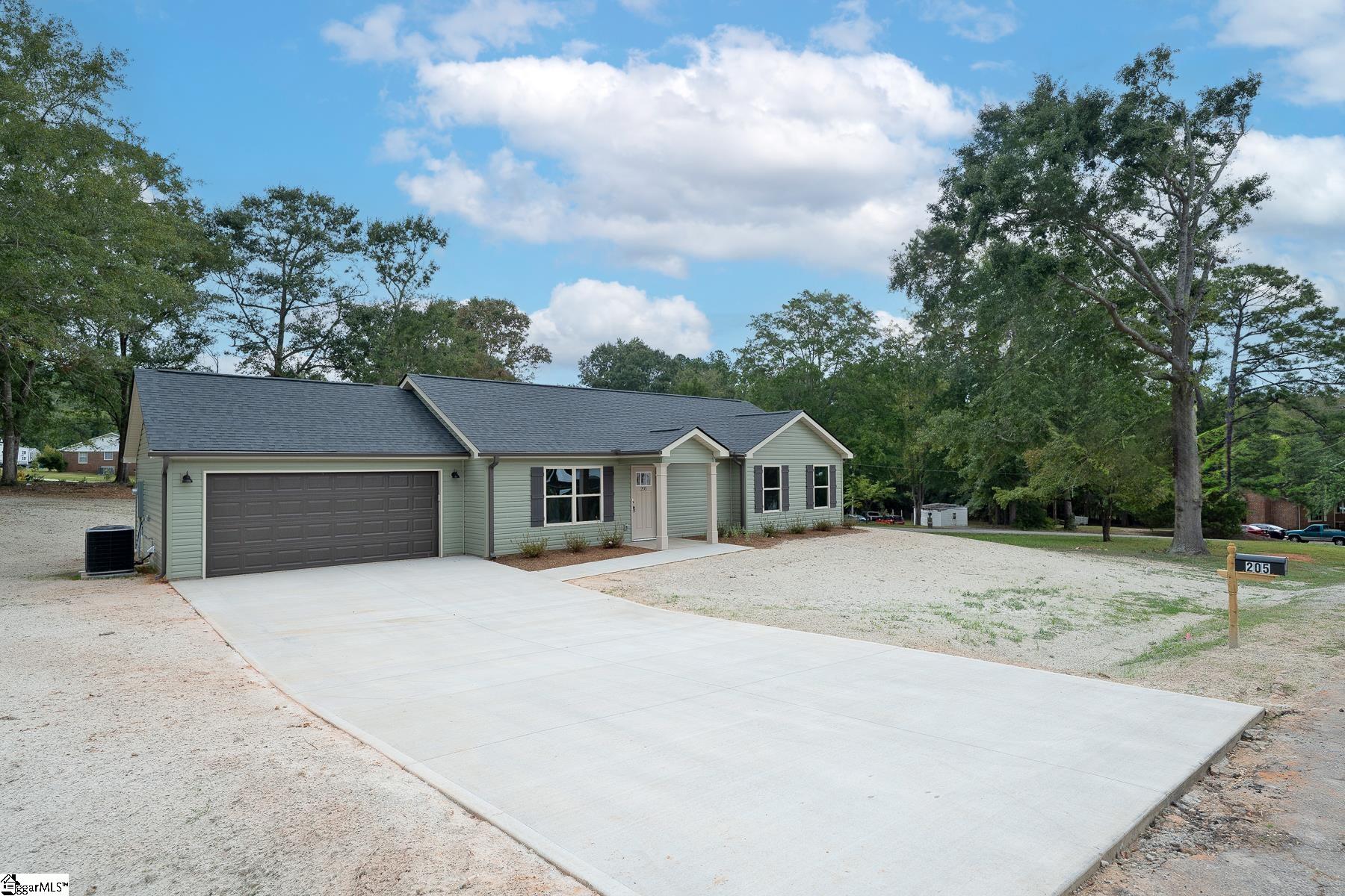 205 Southside Drive Laurens, SC 29360
