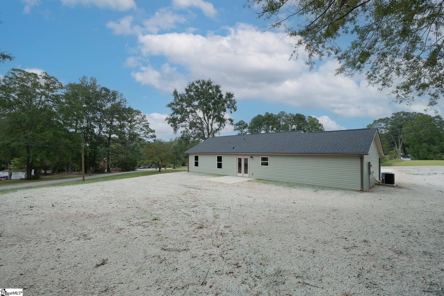 205 Southside Drive Laurens, SC 29360